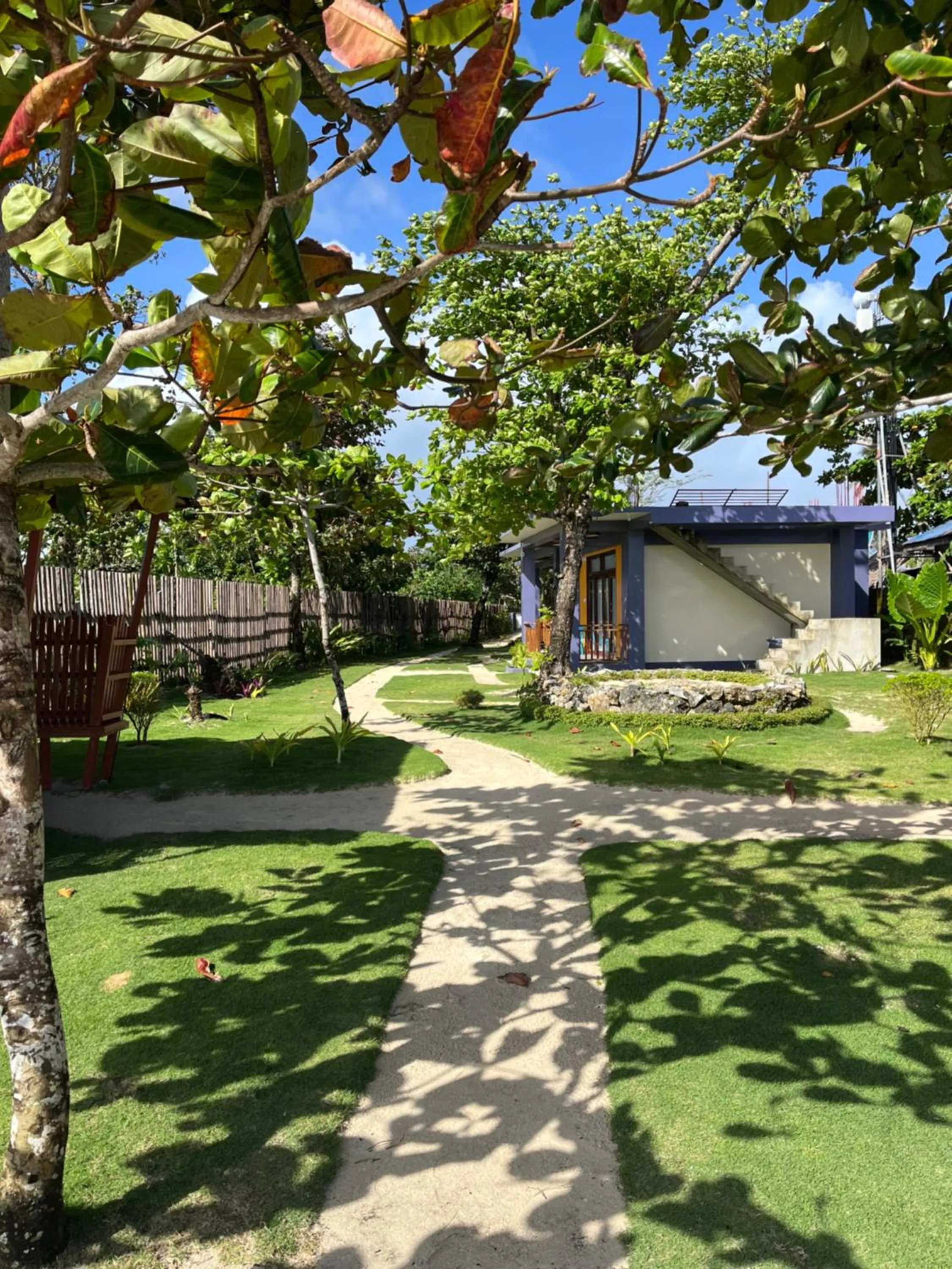 Restaurant/places to eat in Takbo Beach Resort