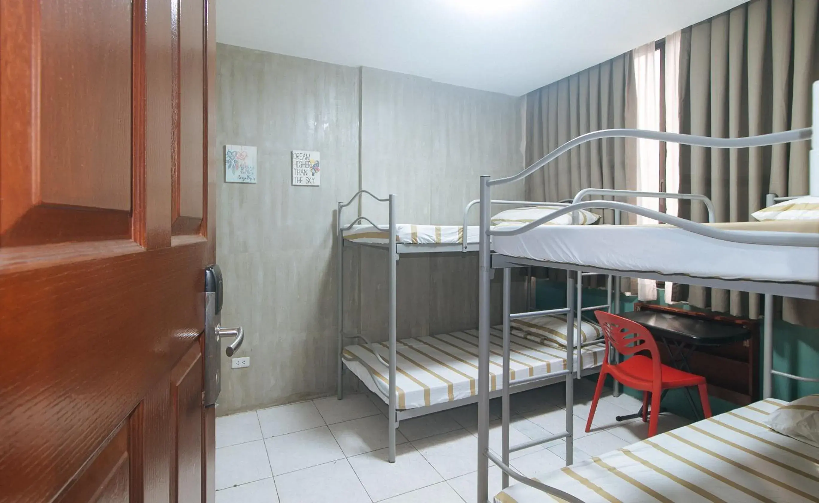 Photo of the whole room, Bed in Rcee Place by RedDoorz Photo of the whole room, Bed in Rcee Place by RedDoorz