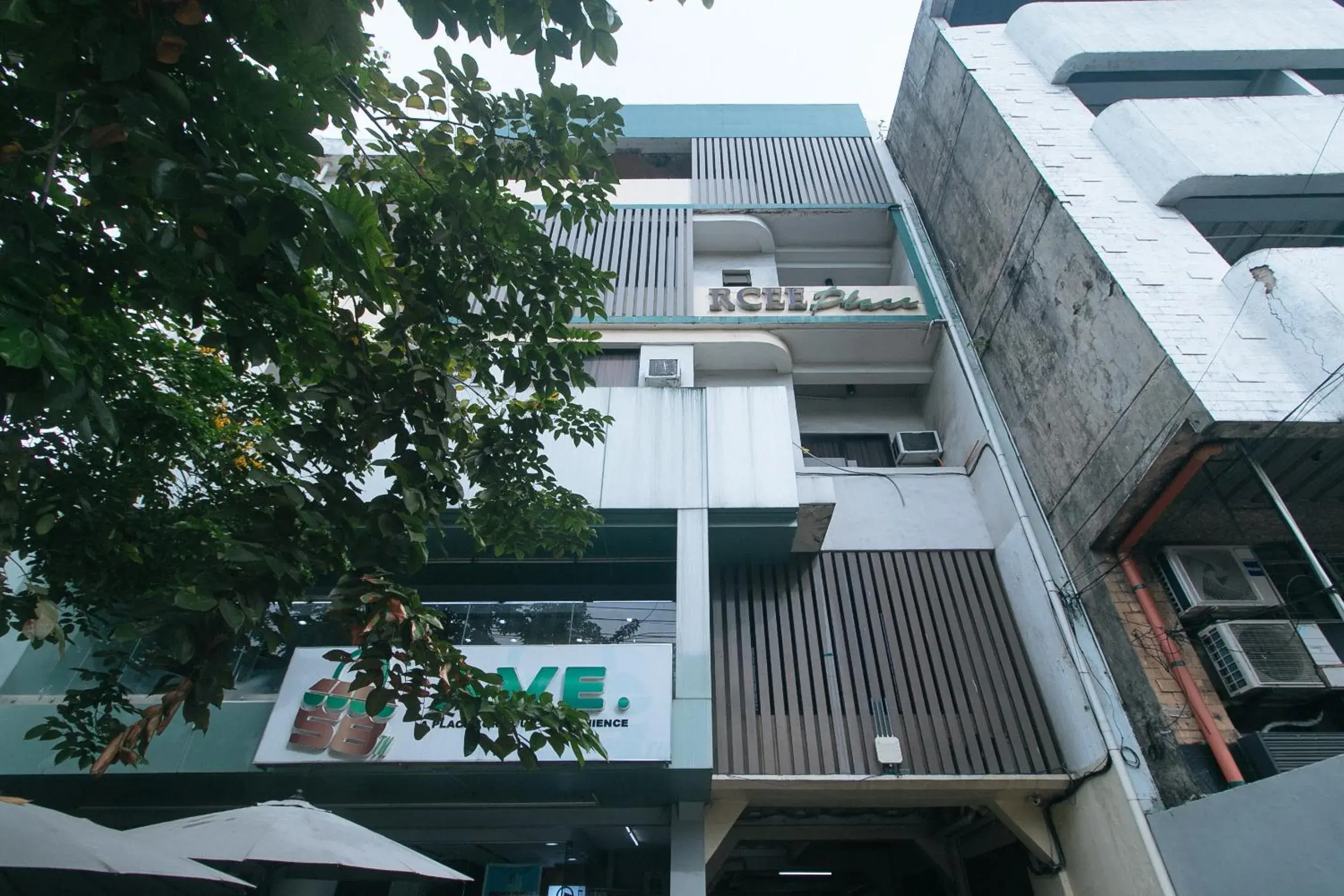 Property building in Rcee Place by RedDoorz Property building in Rcee Place by RedDoorz