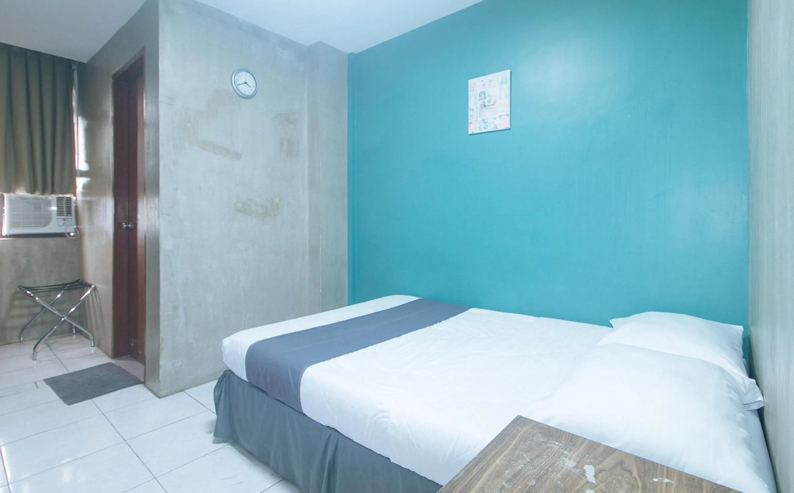 Bed in Rcee Place by RedDoorz