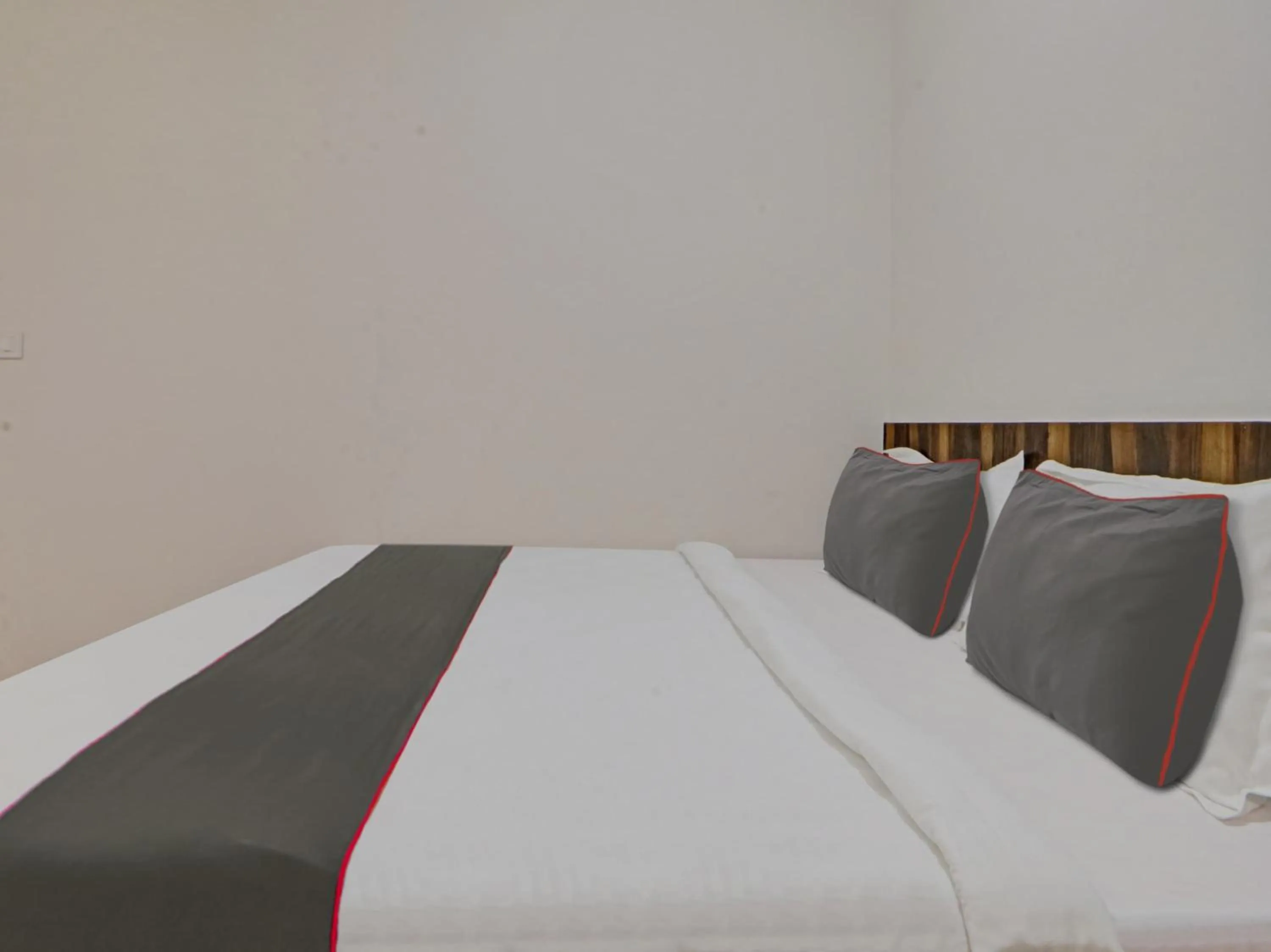 Lobby or reception, Bed in Hotel O by OYO Dhruvas Residency