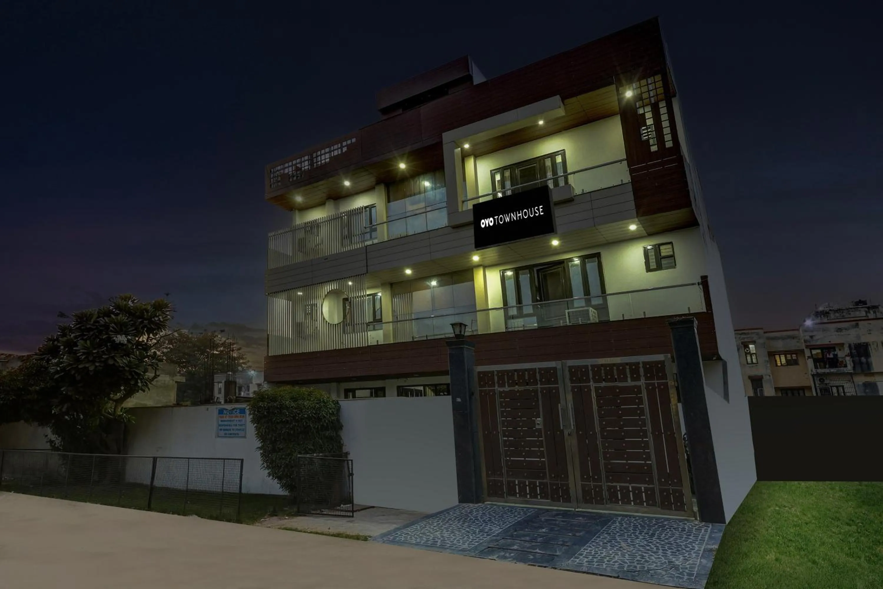 Super Townhouse Mayfield Garden Nearby Golf course road