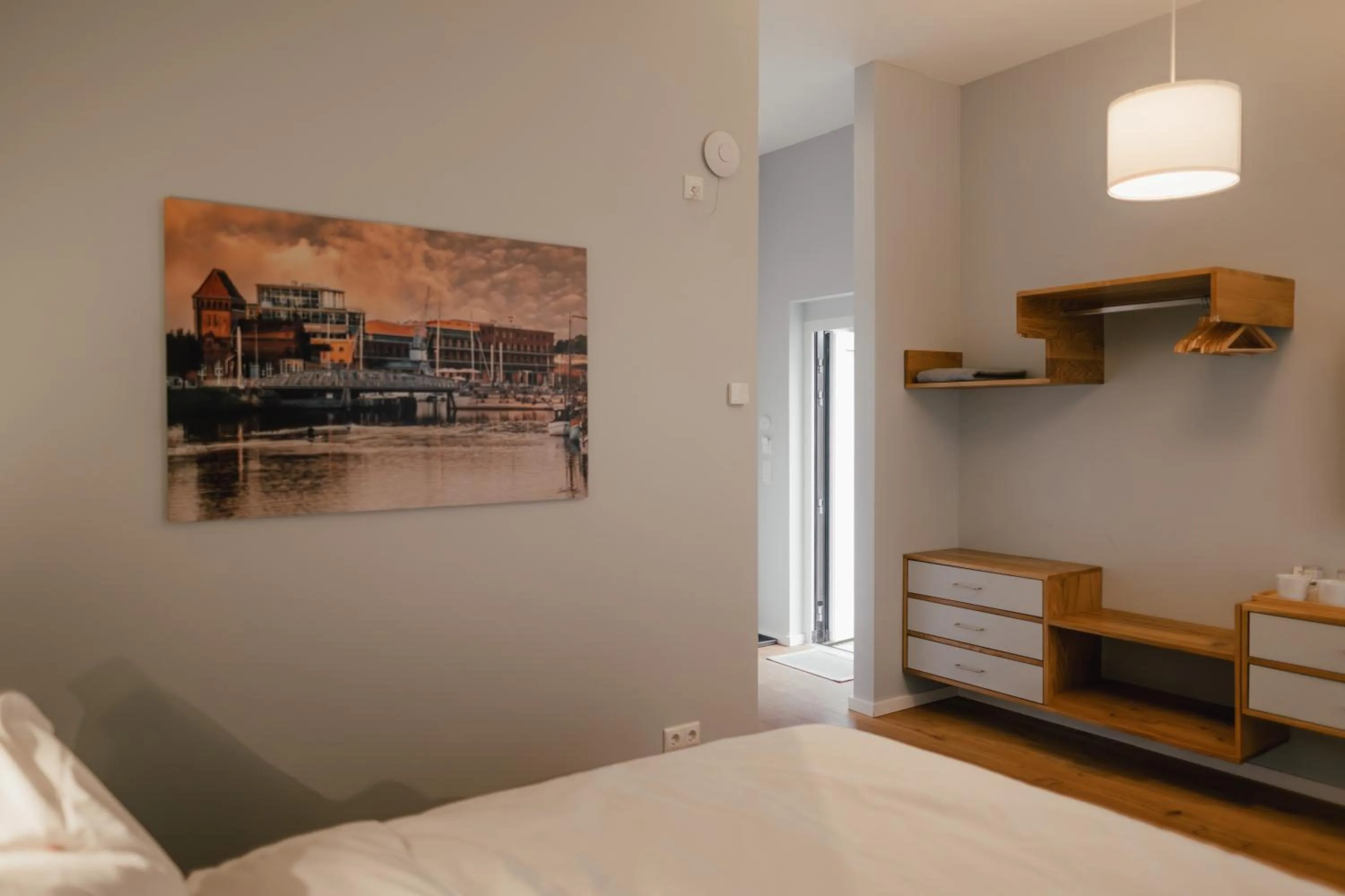 Photo of the whole room, Bed in The Layhead B&B