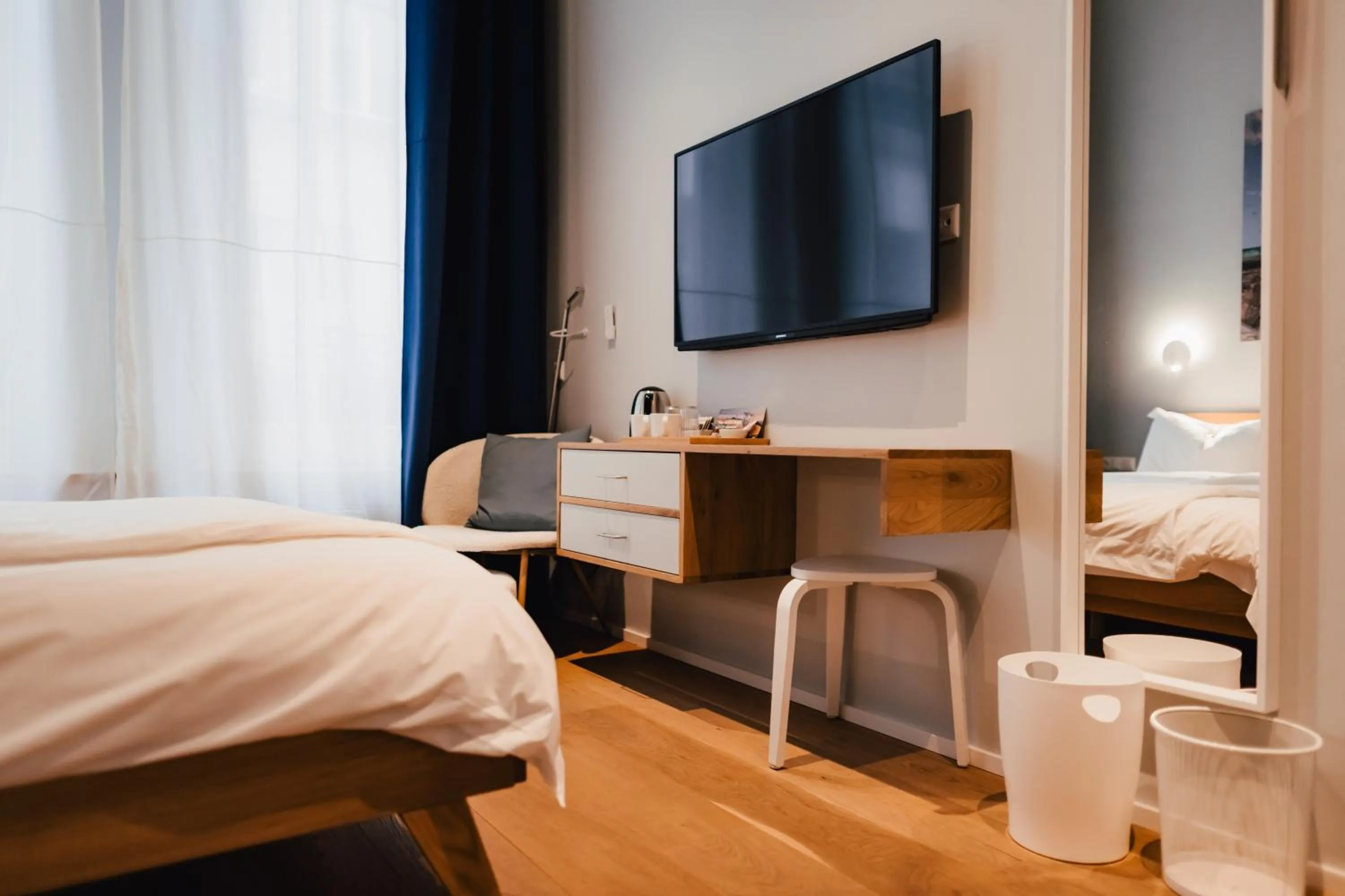 TV and multimedia, Bed in The Layhead B&B