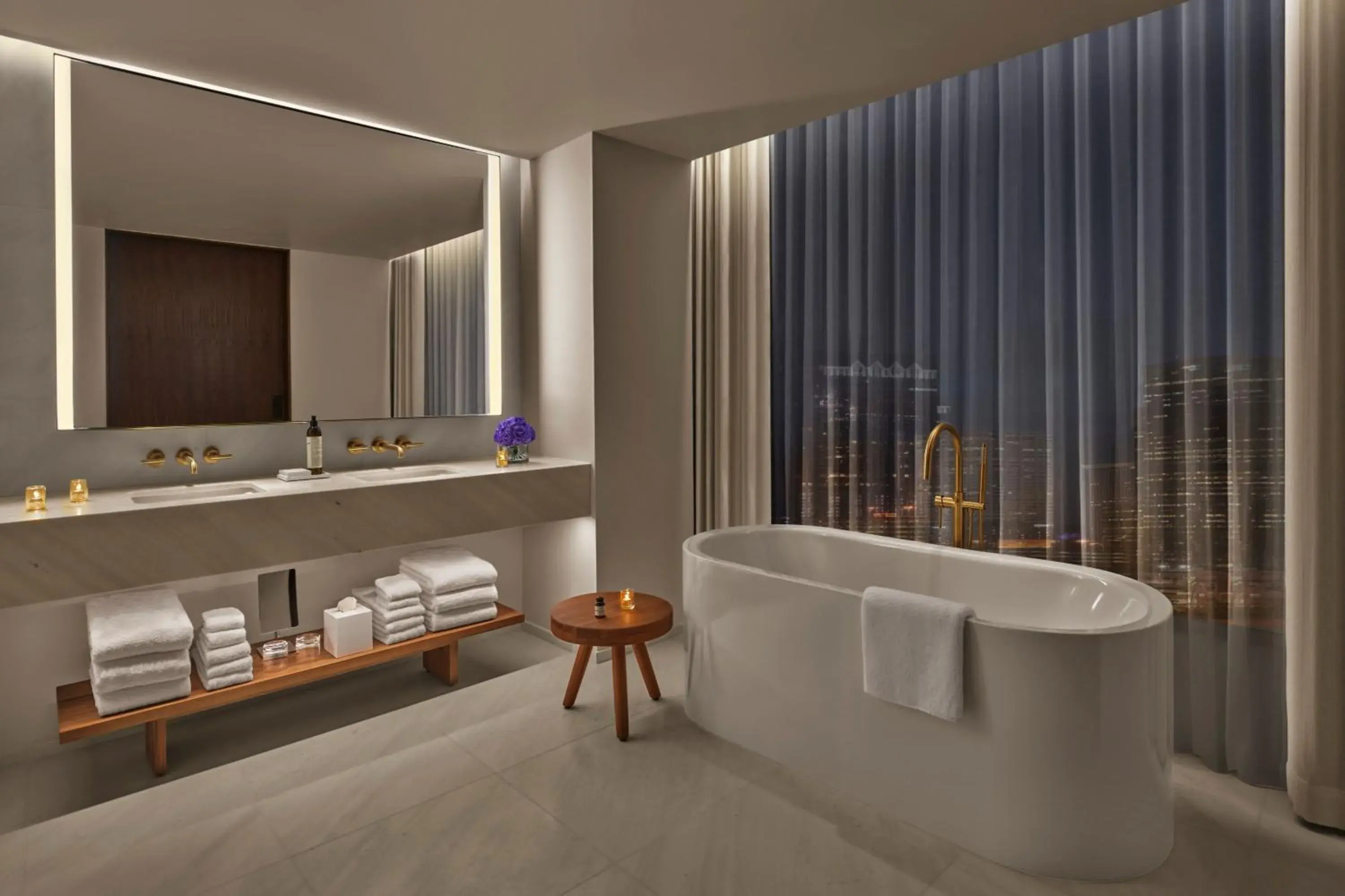 Premier One-Bedroom King Suite in The Tampa EDITION Premier One-Bedroom King Suite in The Tampa EDITION