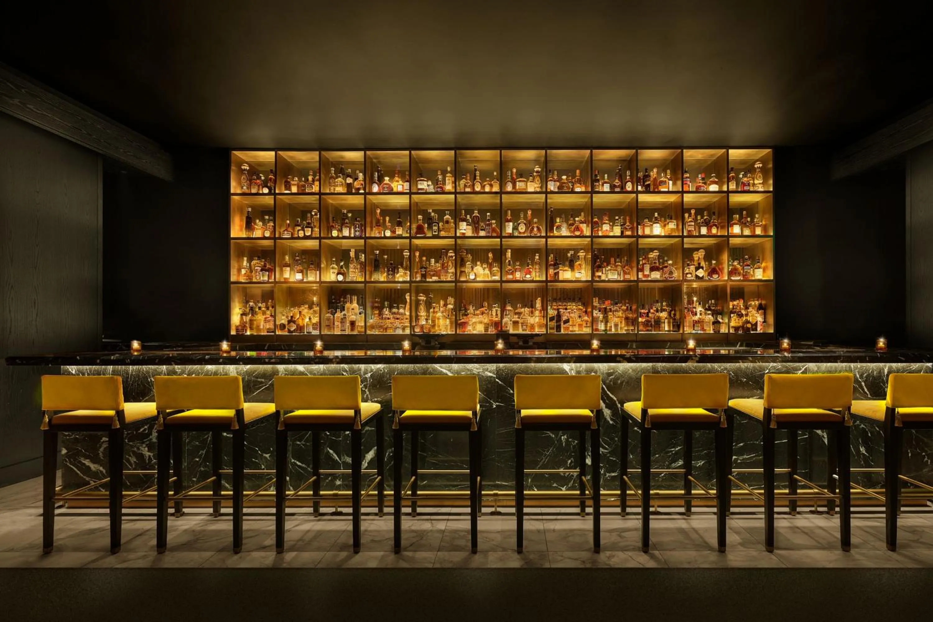 Lounge or bar in The Tampa EDITION