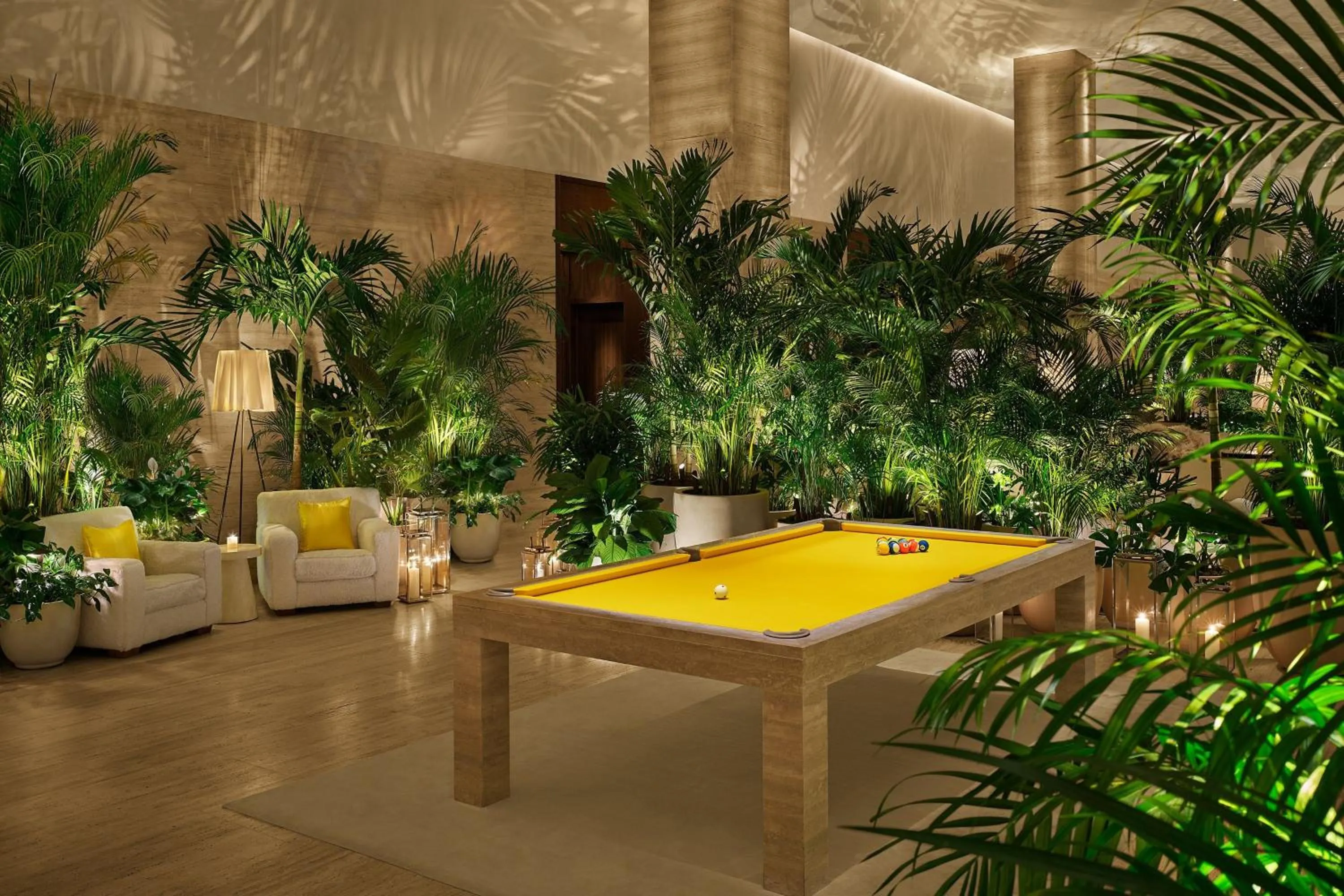 Lobby or reception in The Tampa EDITION