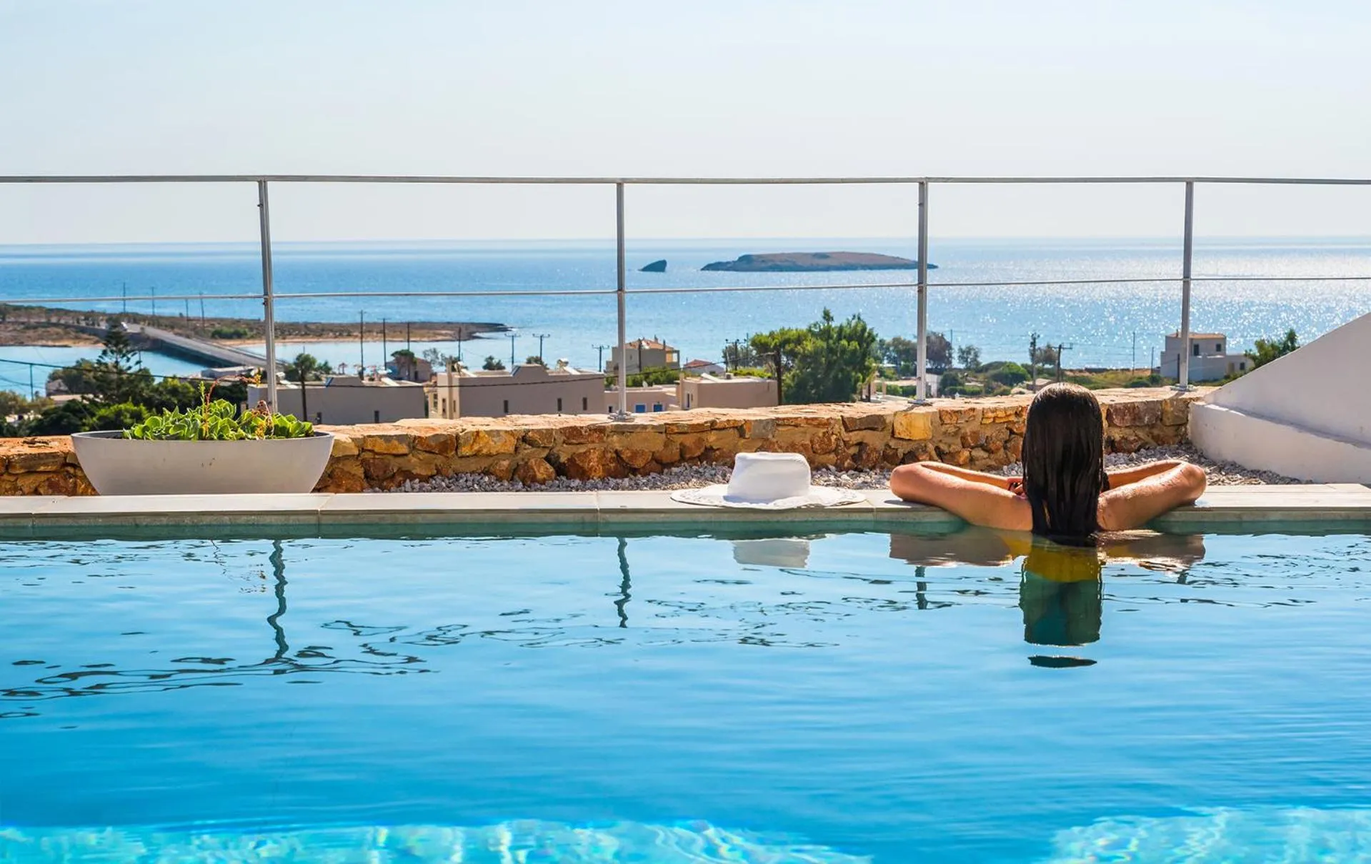Makrikythera Luxury Suites - Private Pool or Hot Tub Suites