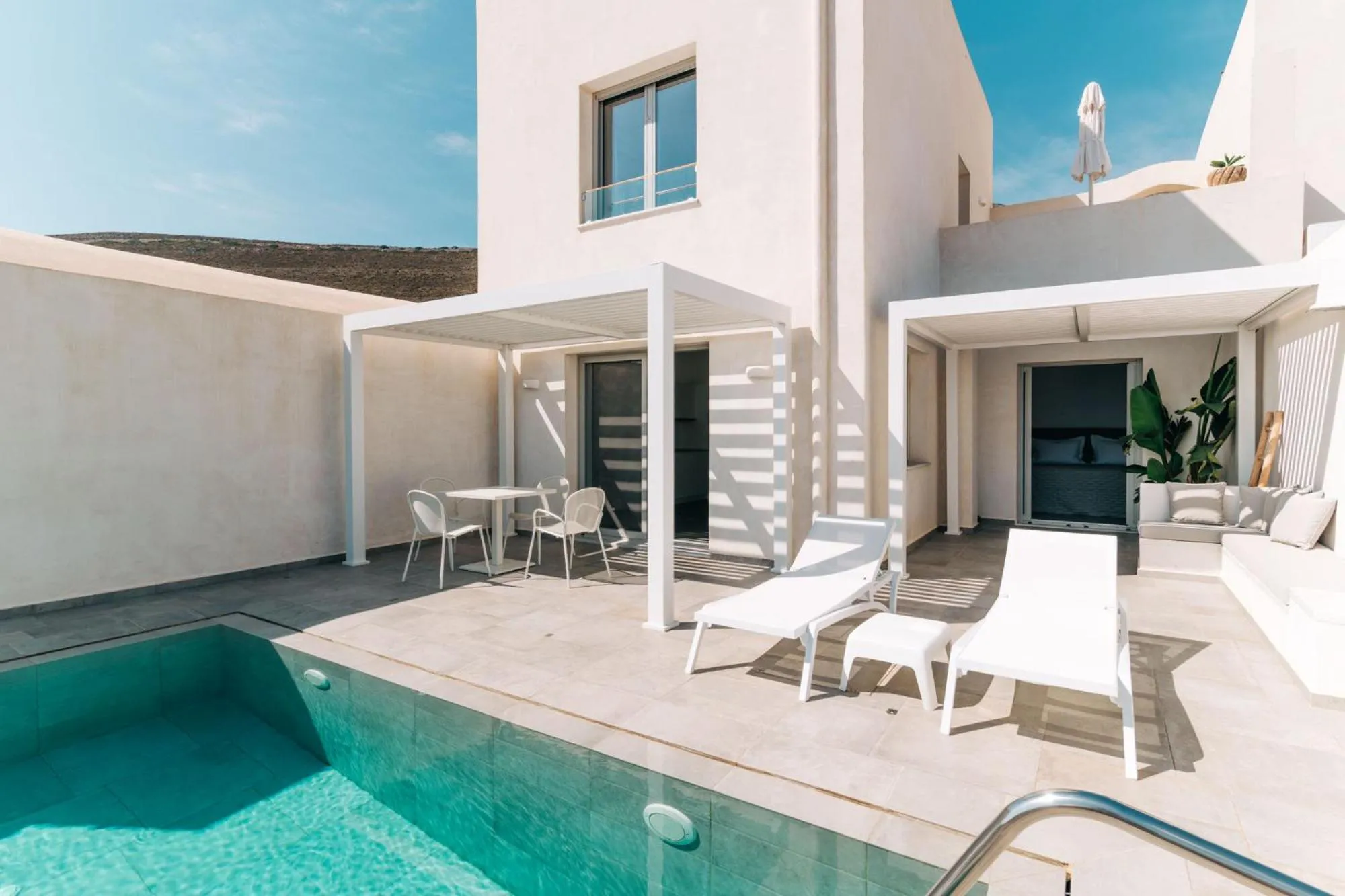 Makrikythera Luxury Suites - Private Pool or Hot Tub Suites