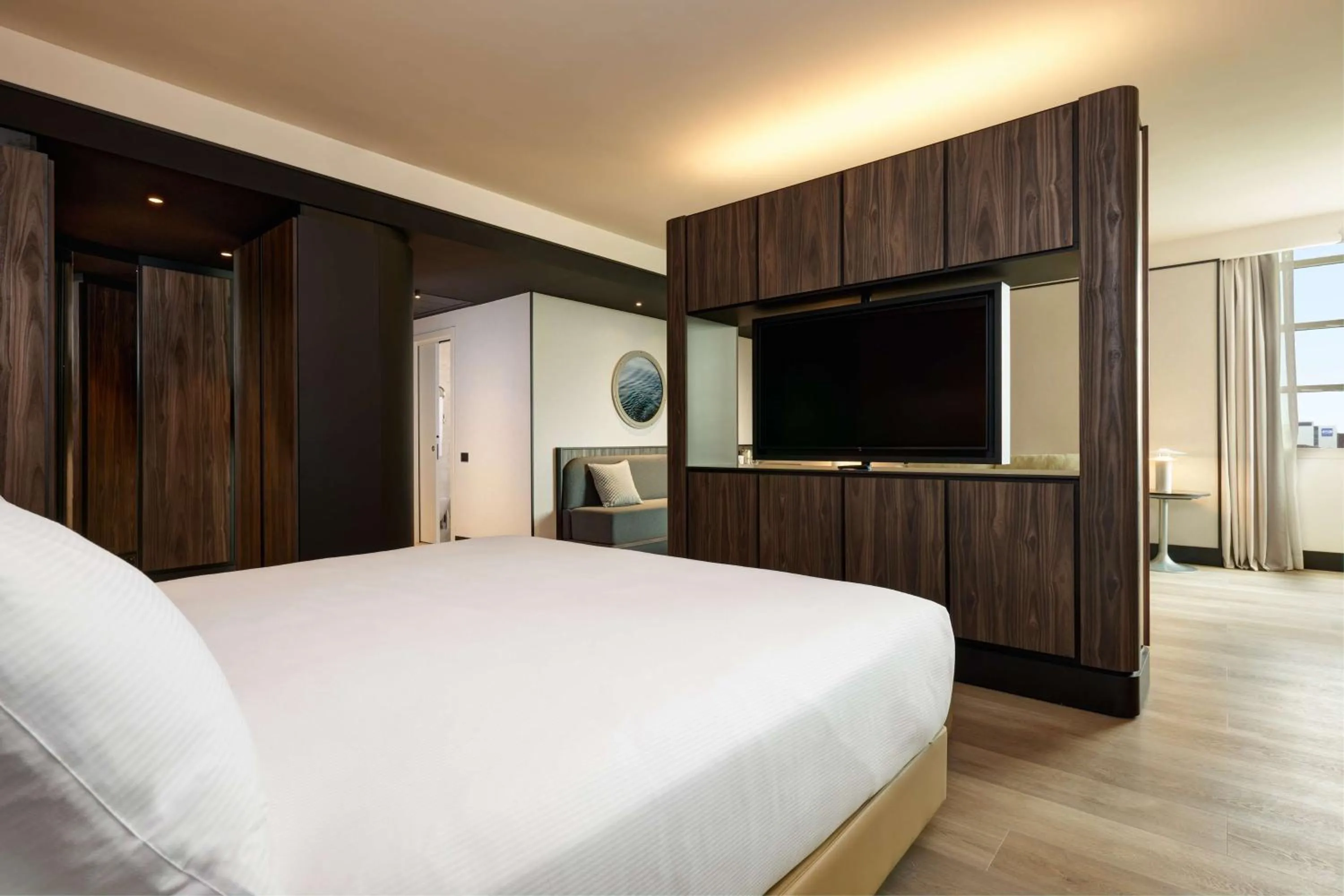 Bedroom, Bed in Hilton Rome Airport