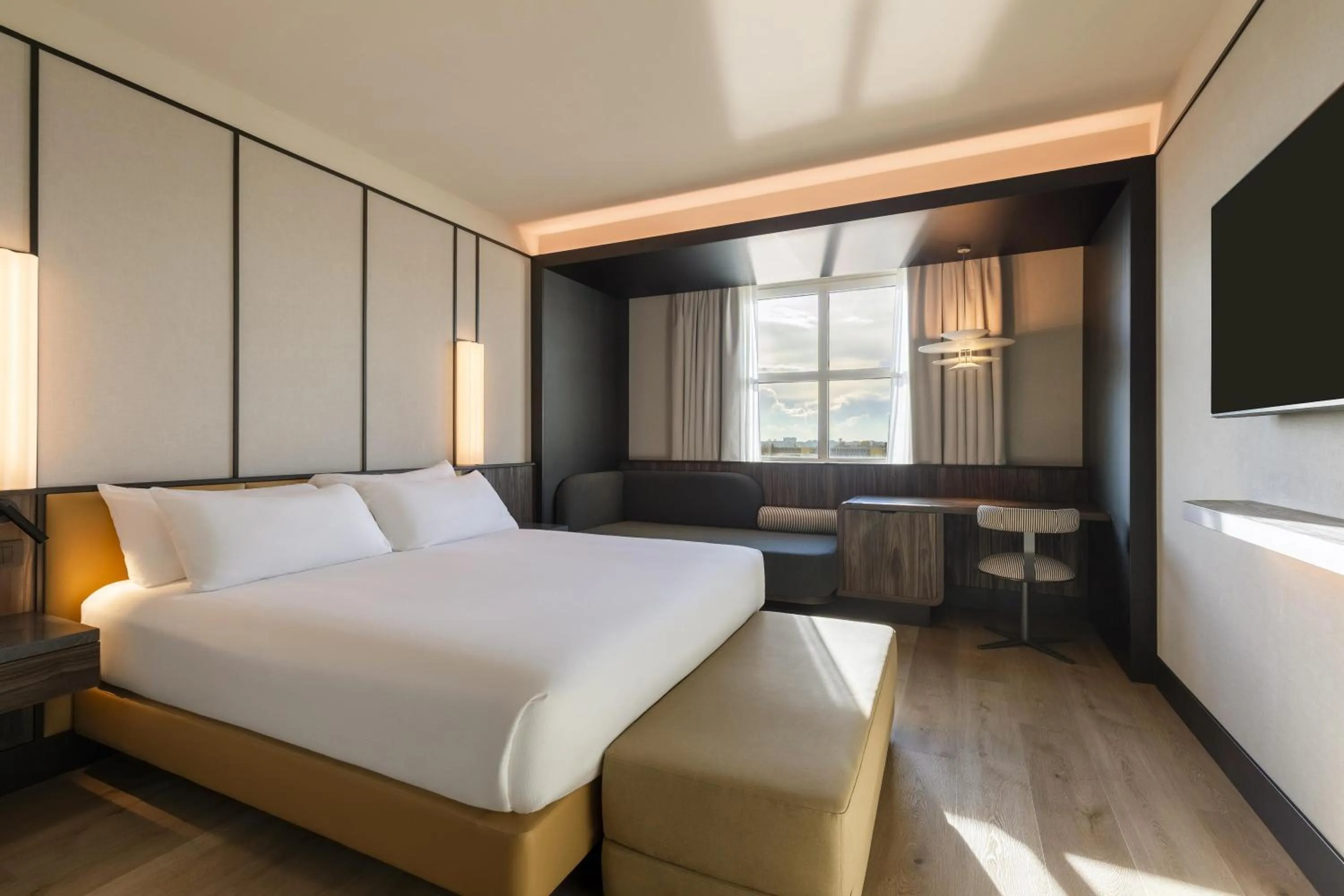 Bed in Hilton Rome Airport