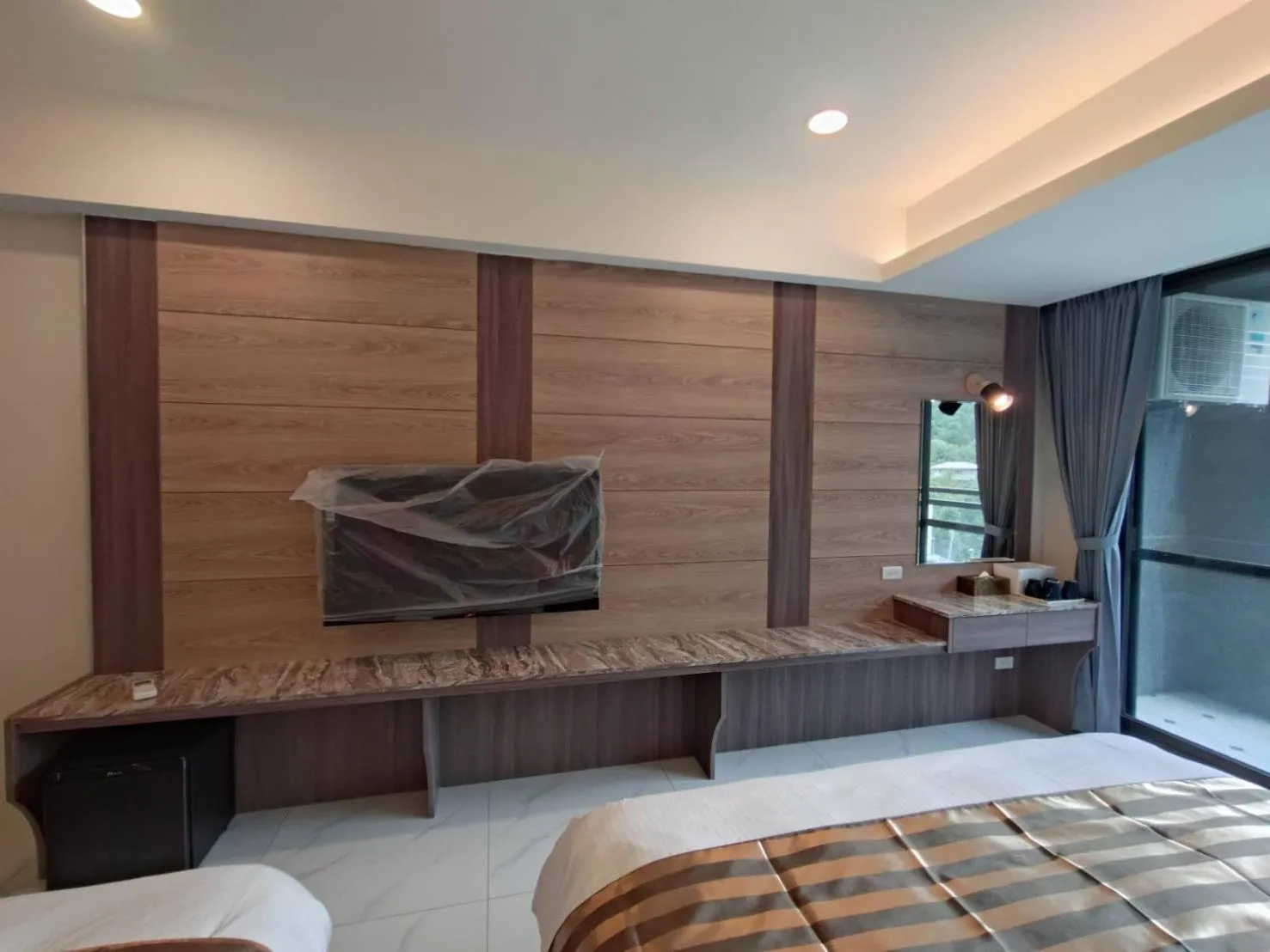 Bed in Shuian Lakeside Hotel II