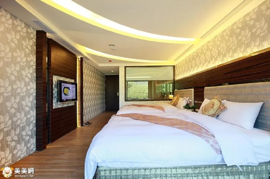 Bed in Shuian Lakeside Hotel II