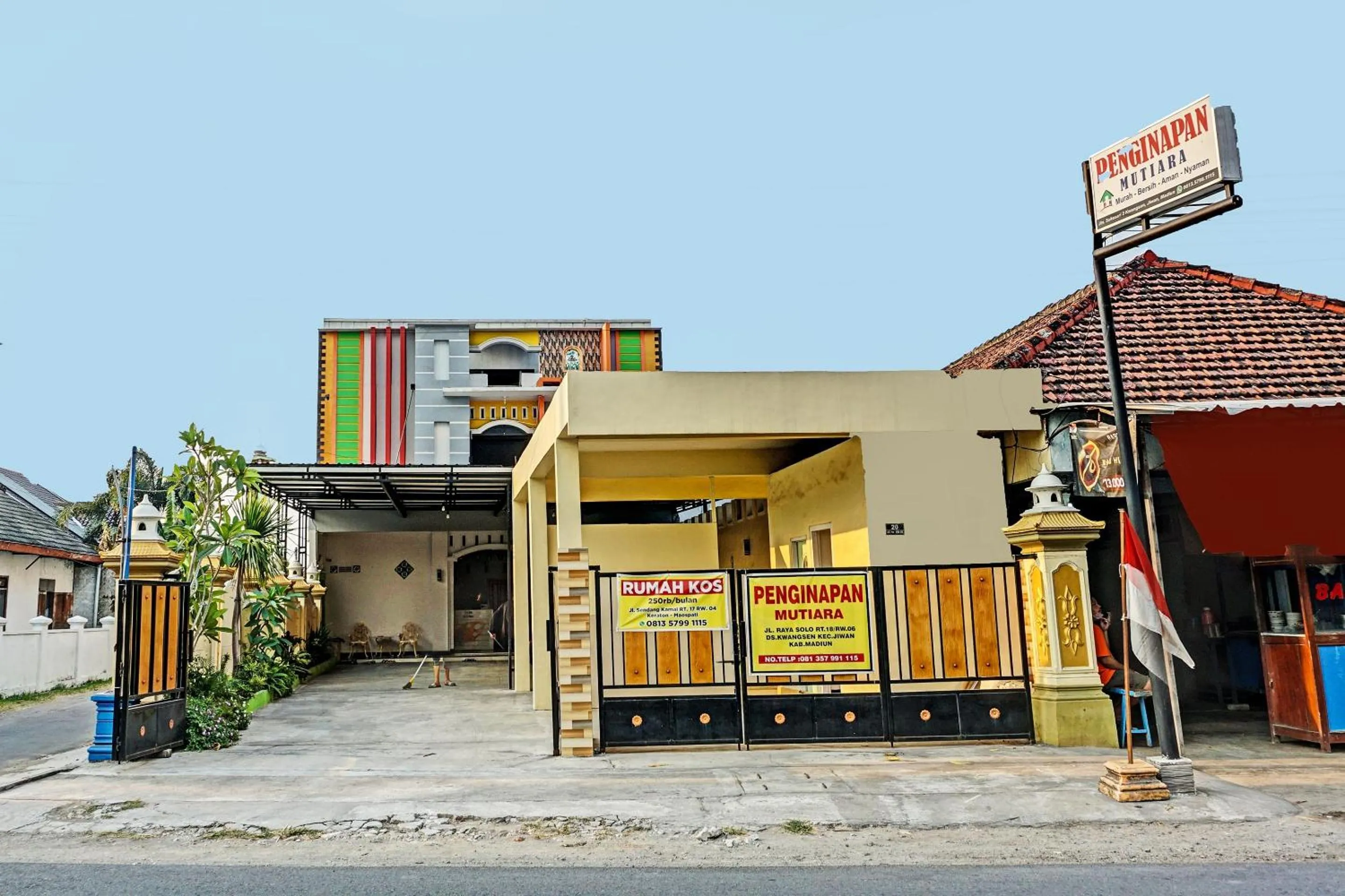 Facade/entrance in OYO 91599 Penginapan Mutiara Madiun