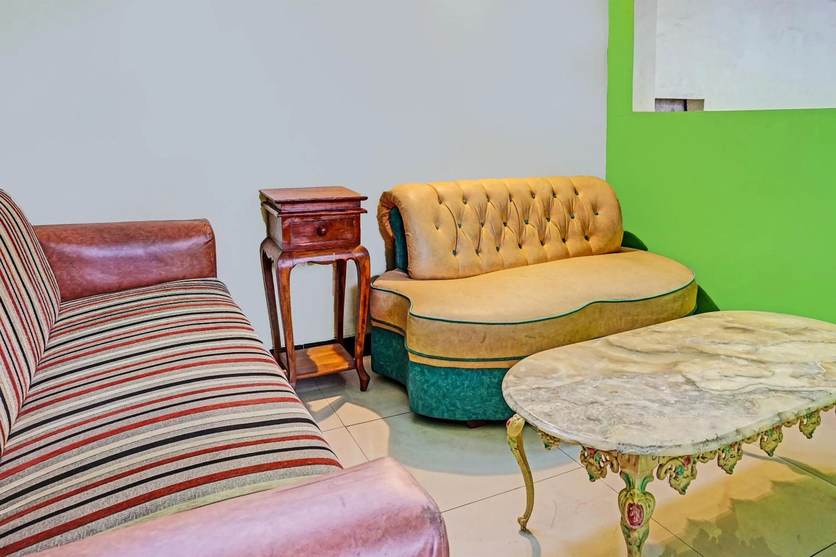 Lobby or reception in OYO 91599 Penginapan Mutiara Madiun