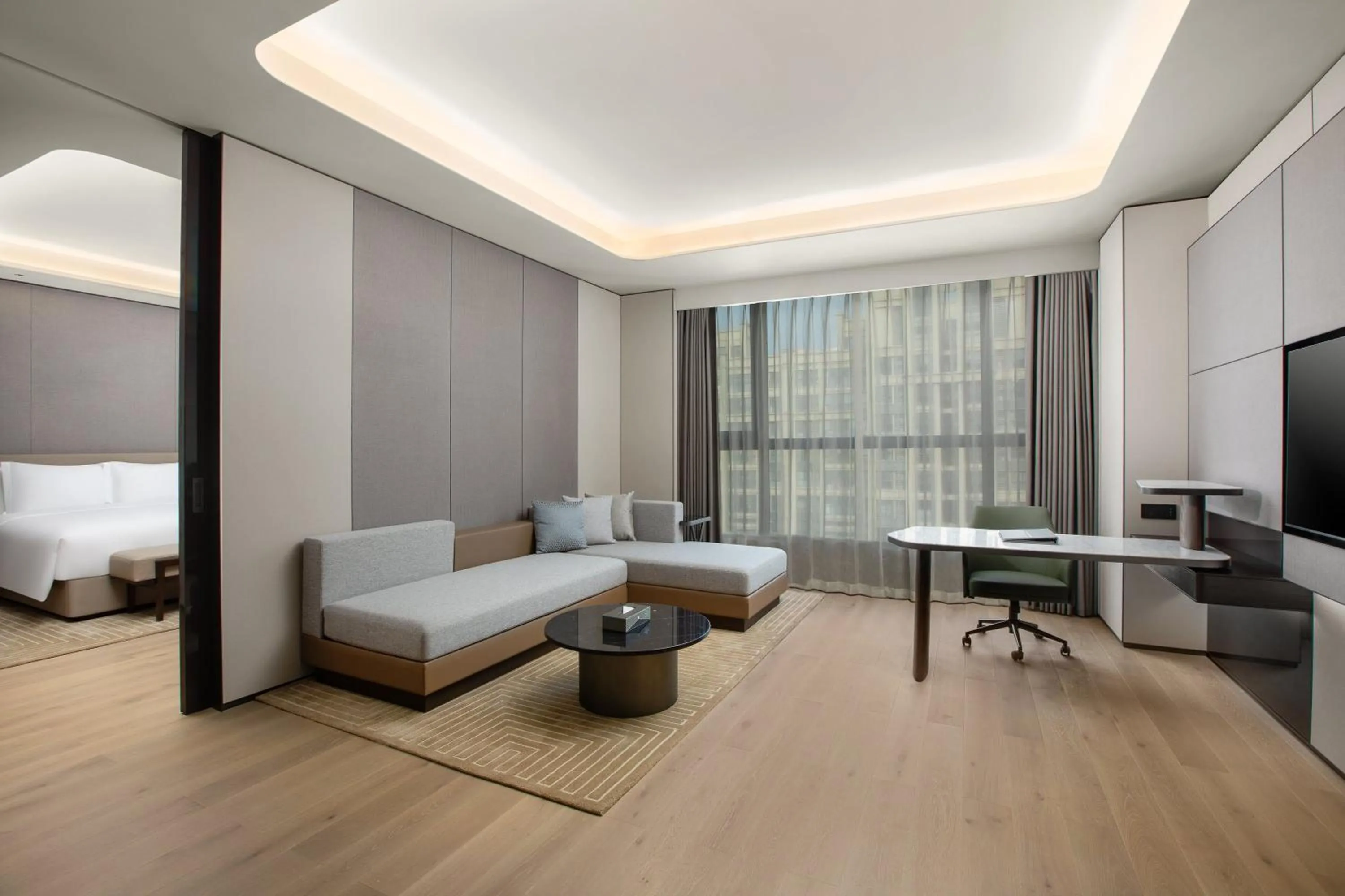 Photo of the whole room, Bed in Crowne Plaza Zhengzhou High Tech Zone by IHG