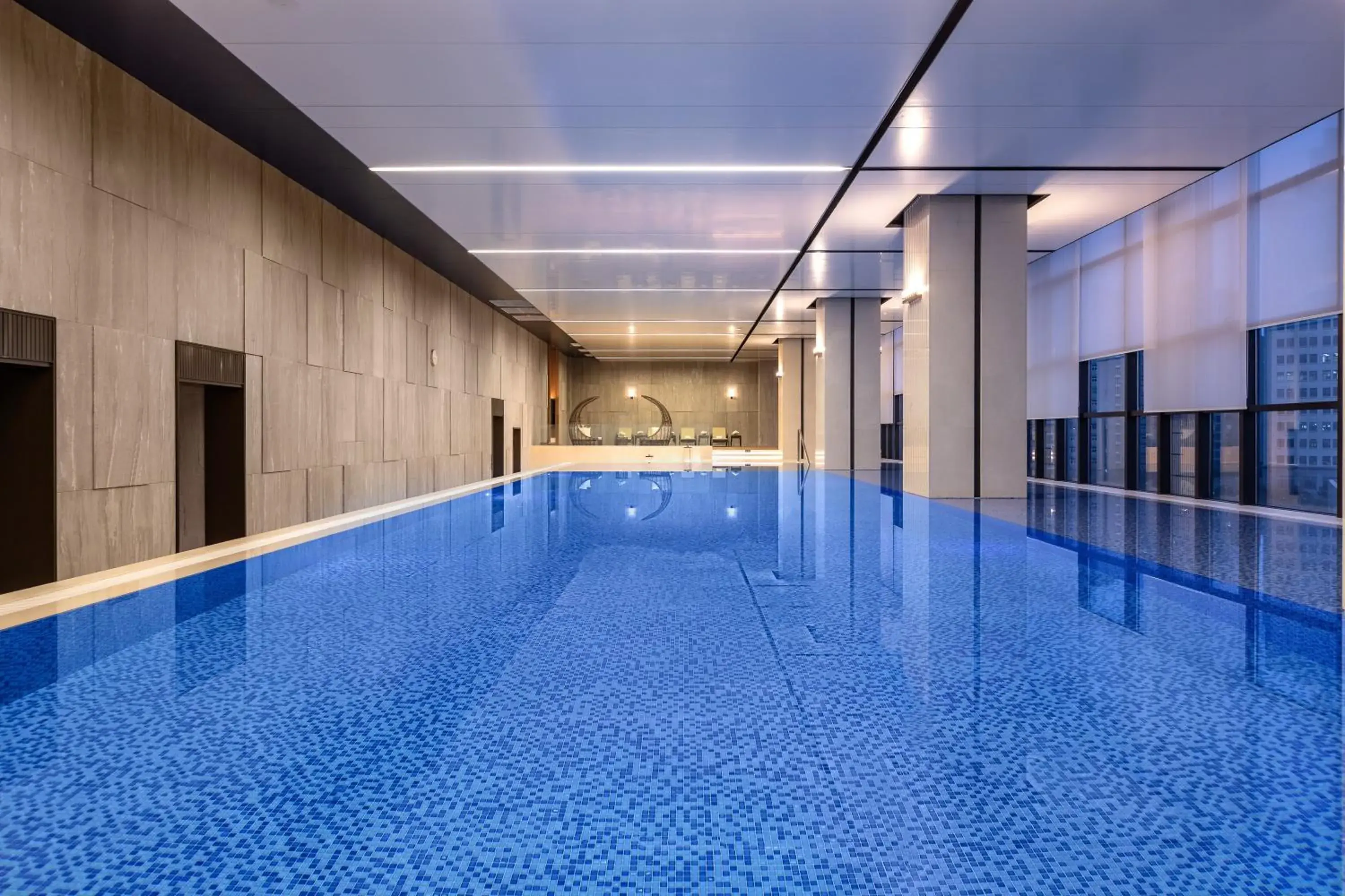Swimming pool in Crowne Plaza Zhengzhou High Tech Zone by IHG Swimming pool in Crowne Plaza Zhengzhou High Tech Zone by IHG