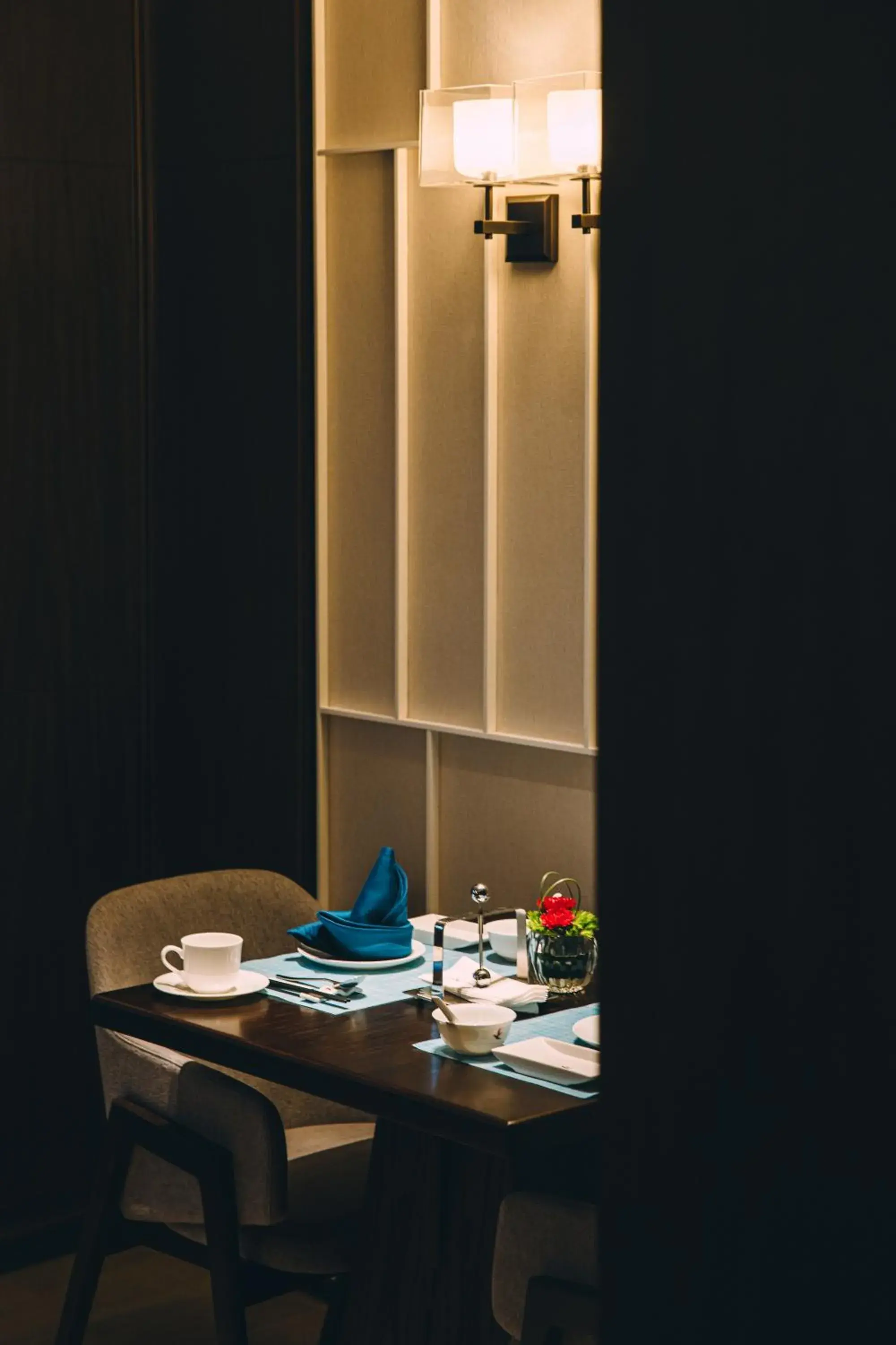 Restaurant/places to eat in Crowne Plaza Zhengzhou High Tech Zone by IHG Restaurant/places to eat in Crowne Plaza Zhengzhou High Tech Zone by IHG