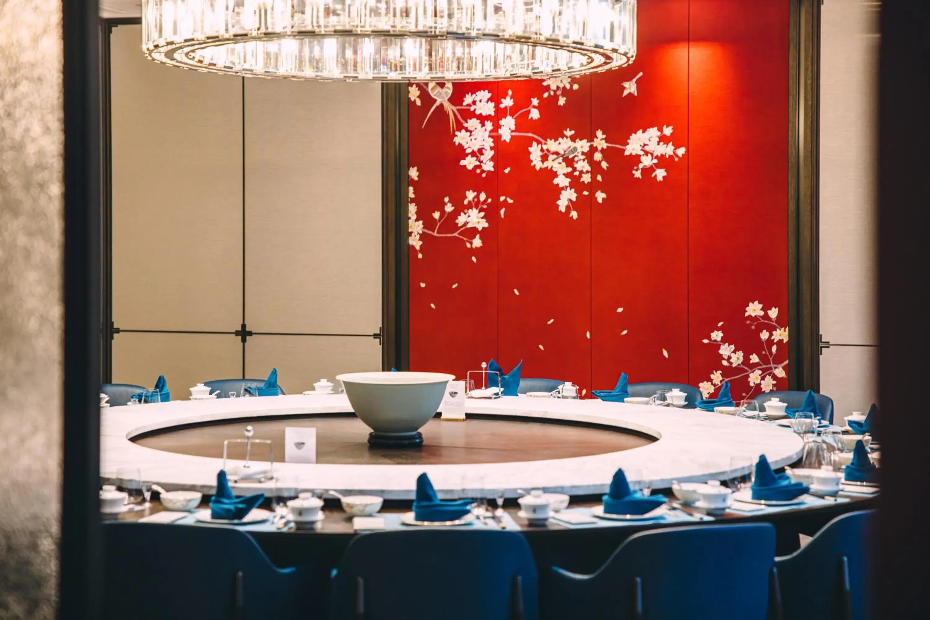 Restaurant/places to eat in Crowne Plaza Zhengzhou High Tech Zone by IHG Restaurant/places to eat in Crowne Plaza Zhengzhou High Tech Zone by IHG