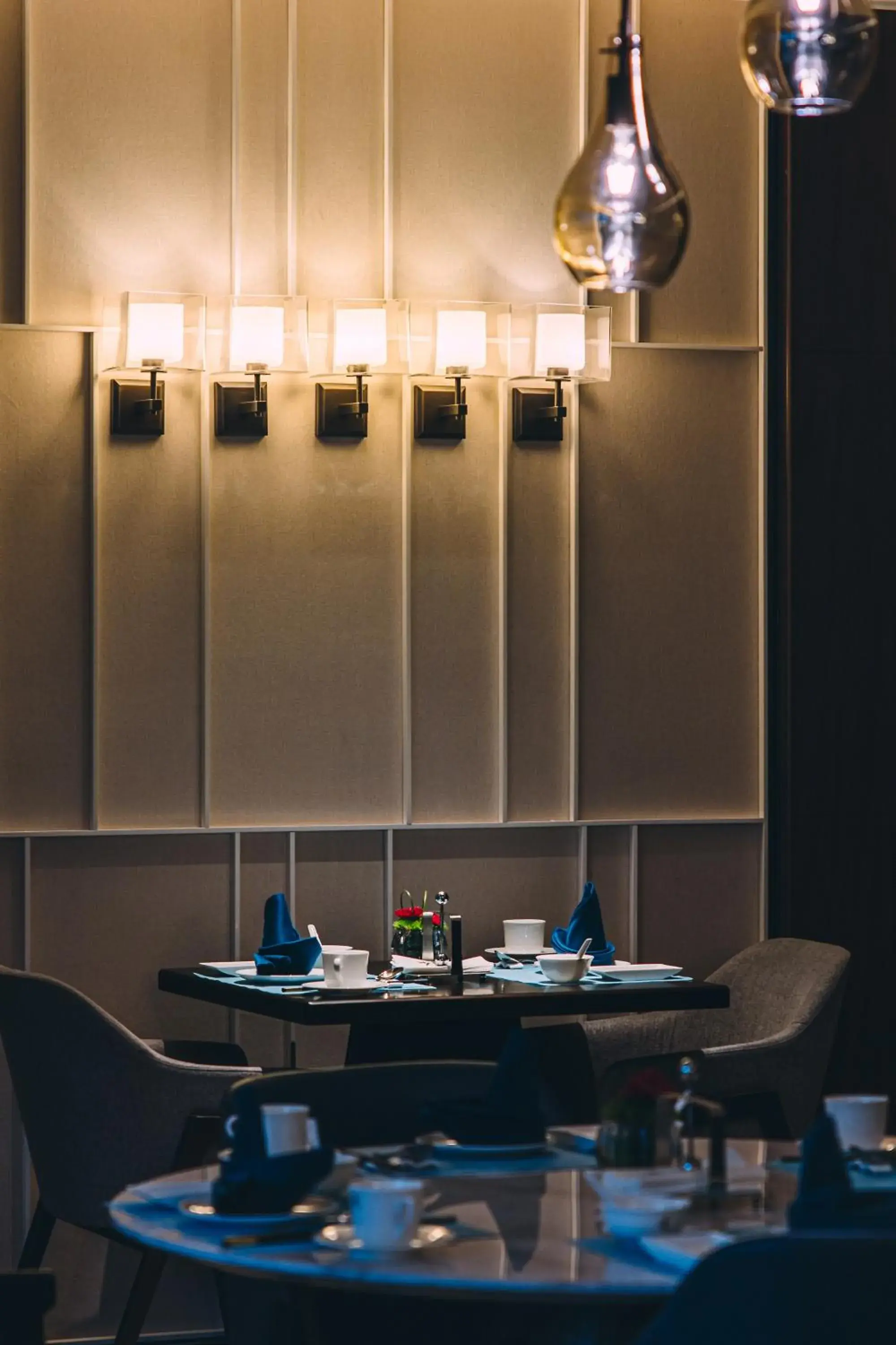 Restaurant/places to eat in Crowne Plaza Zhengzhou High Tech Zone by IHG Restaurant/places to eat in Crowne Plaza Zhengzhou High Tech Zone by IHG