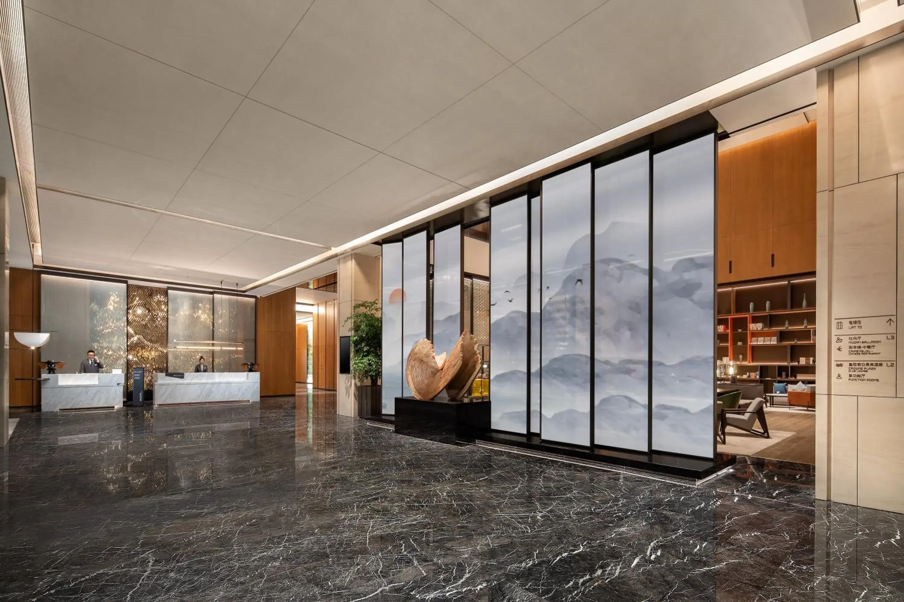 Property building in Crowne Plaza Zhengzhou High Tech Zone by IHG Property building in Crowne Plaza Zhengzhou High Tech Zone by IHG