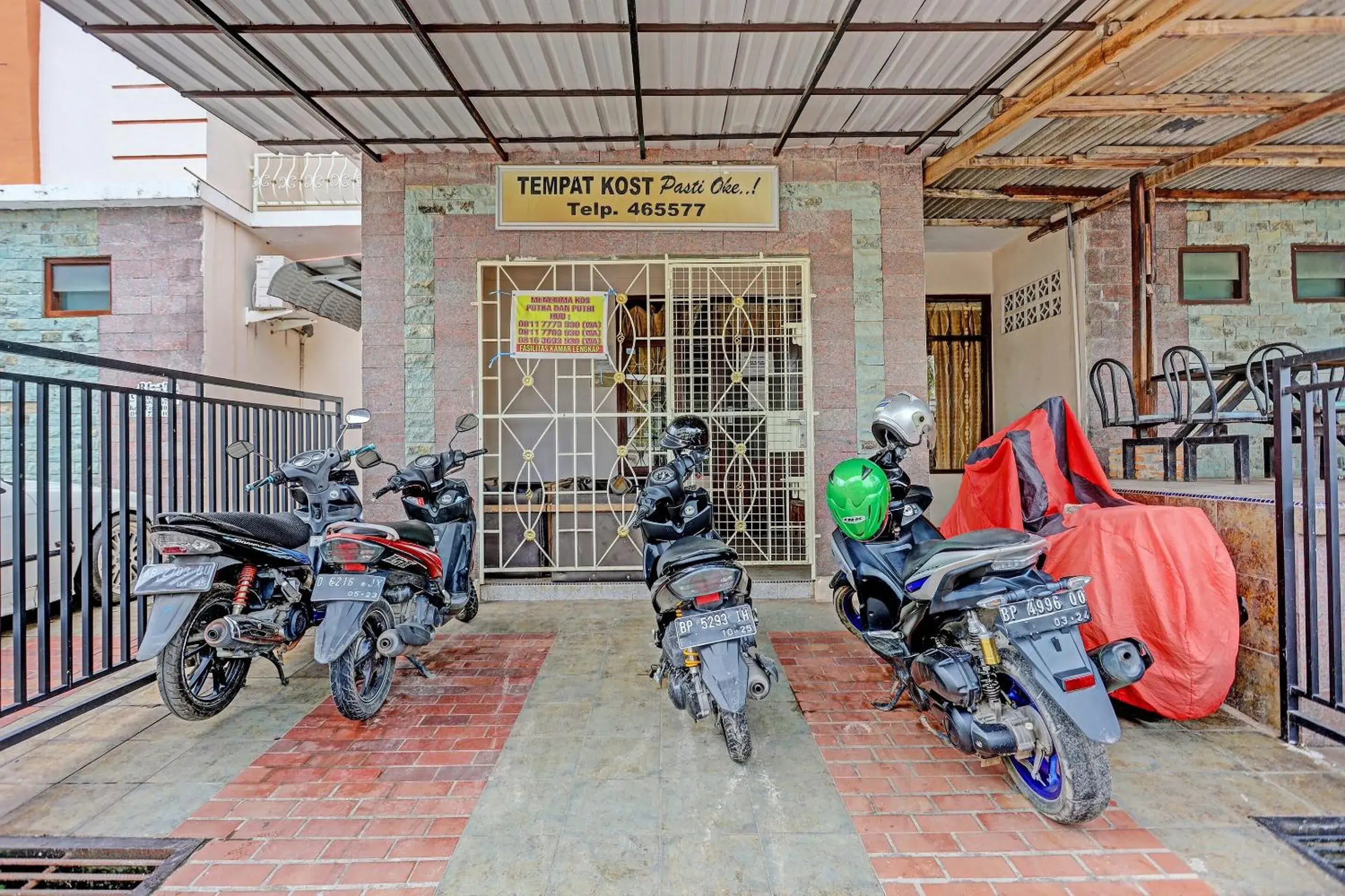 Facade/entrance in OYO 91636 Kak Dadut Homestay Facade/entrance in OYO 91636 Kak Dadut Homestay