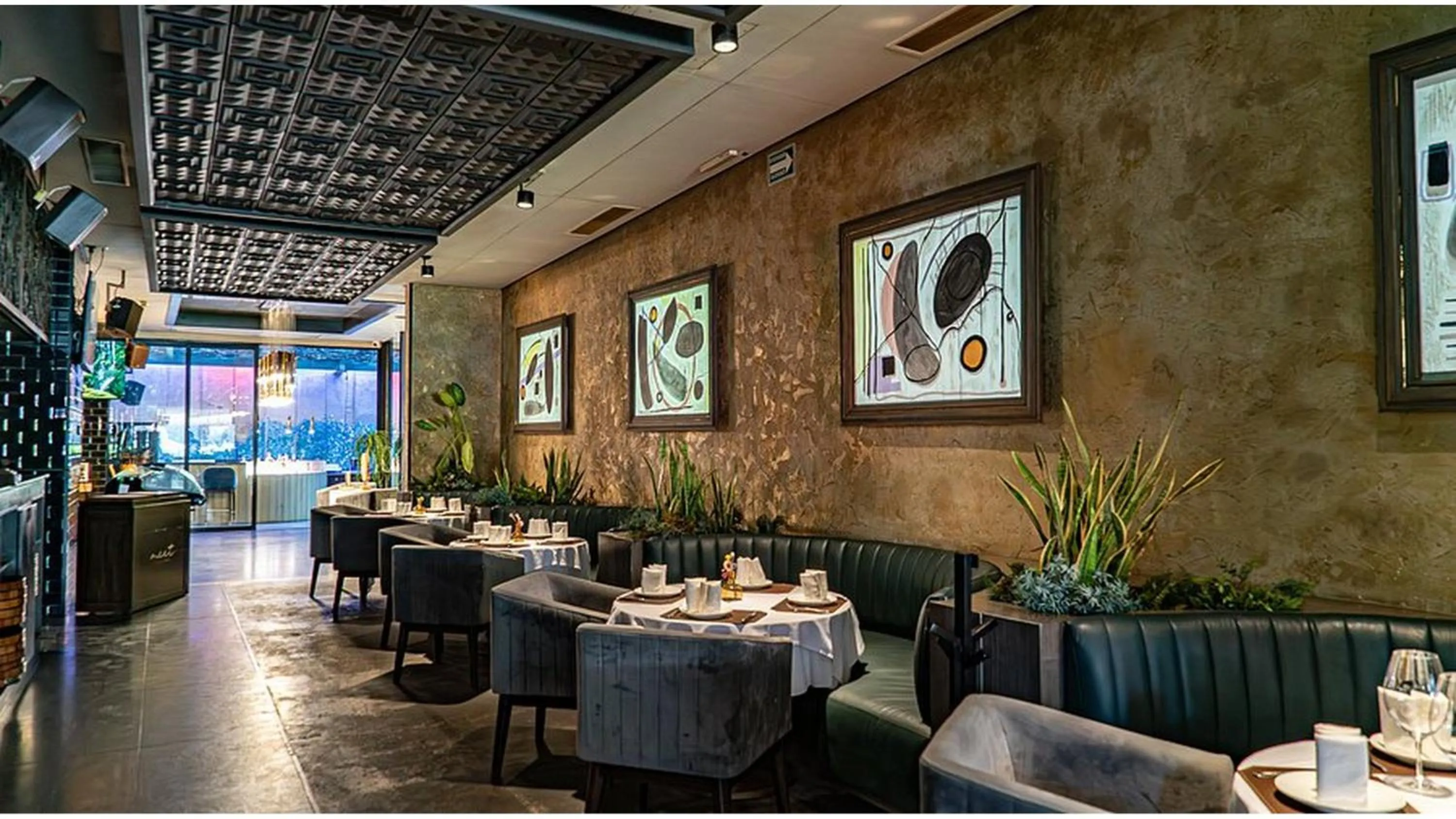 Restaurant/places to eat in voco Guadalajara Neruda by IHG