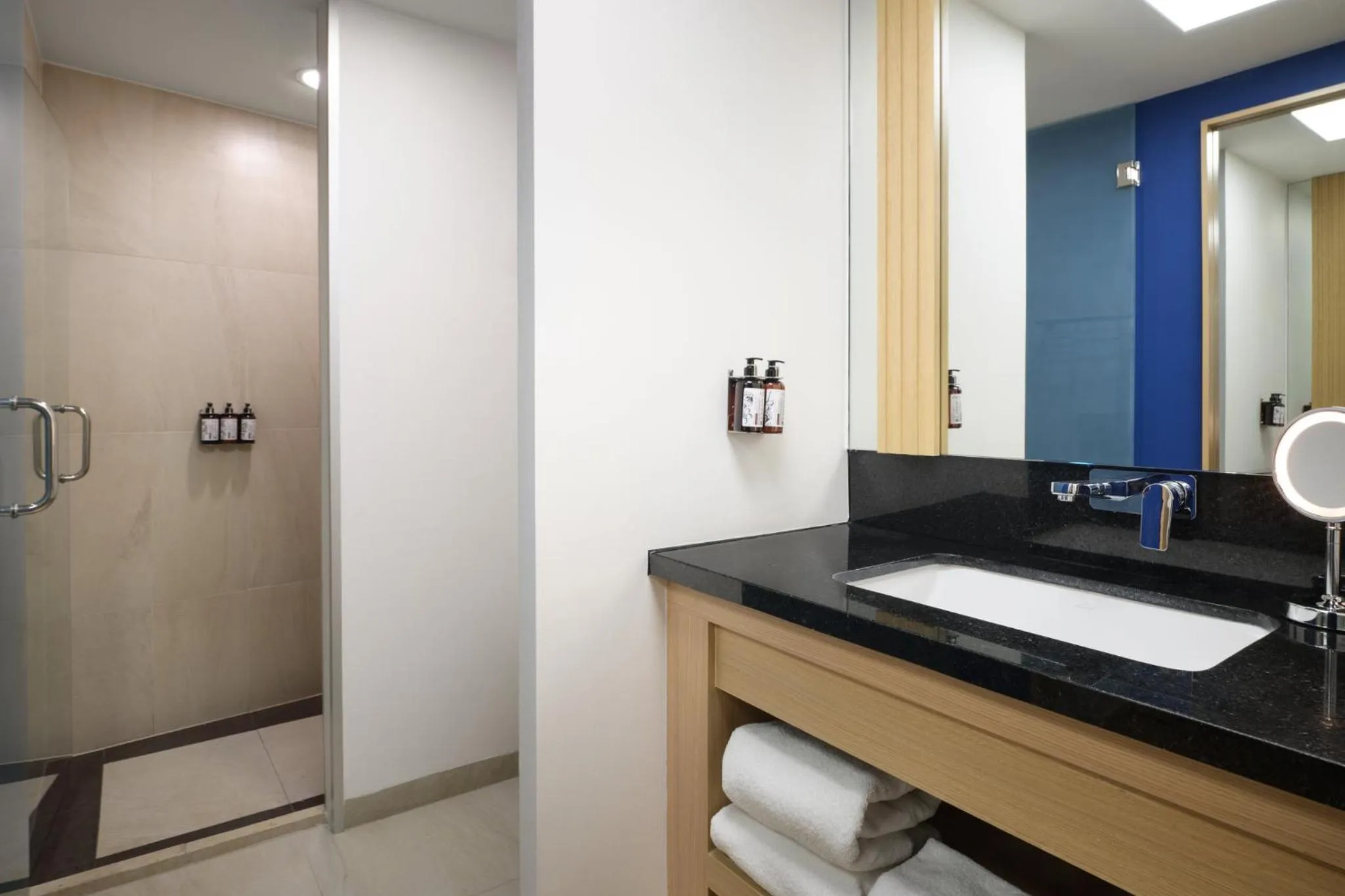 Bathroom in voco Guadalajara Neruda by IHG