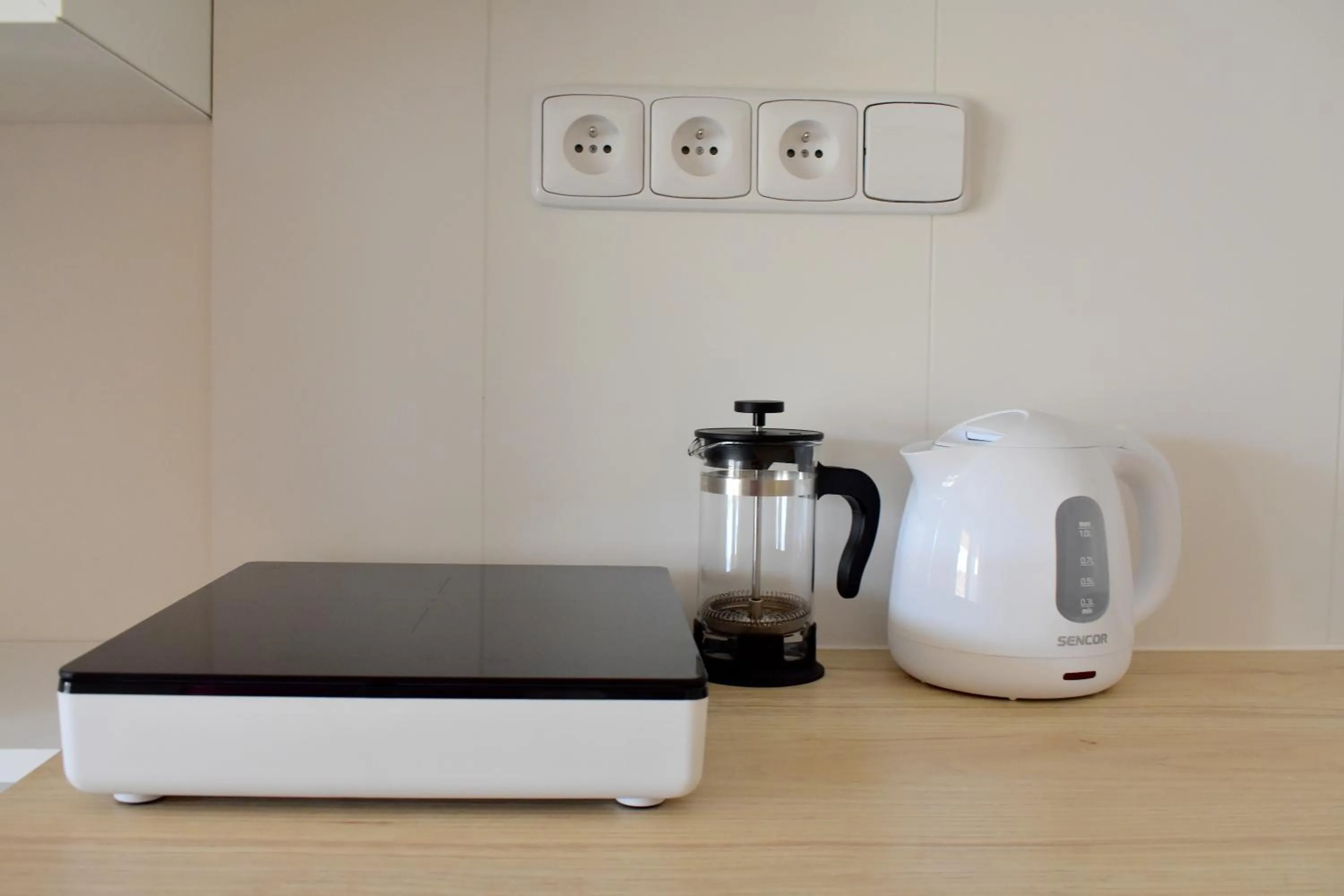 Coffee/tea facilities in Seifert Residence