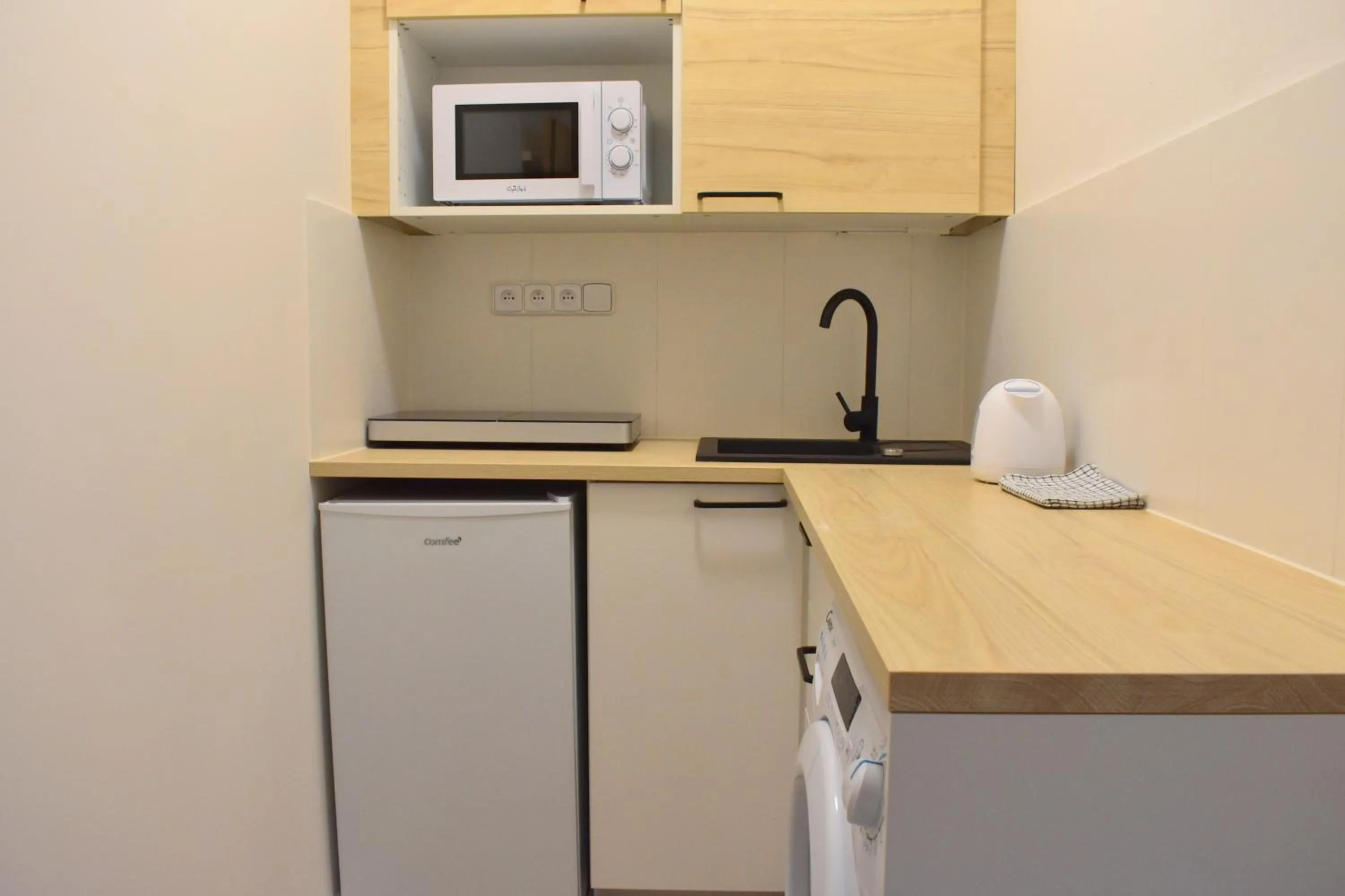 Coffee/tea facilities in Seifert Residence