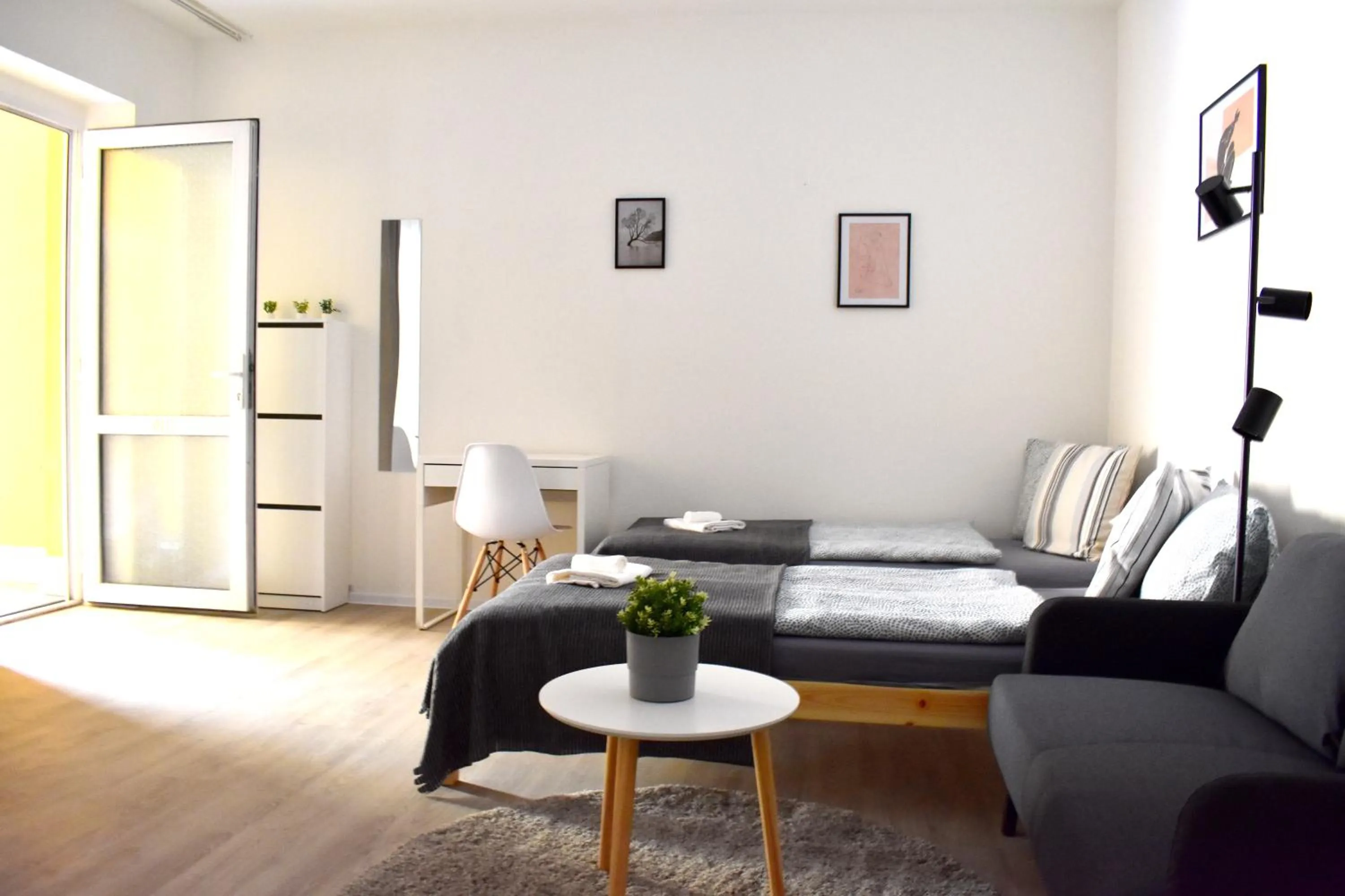 Living room in Seifert Residence