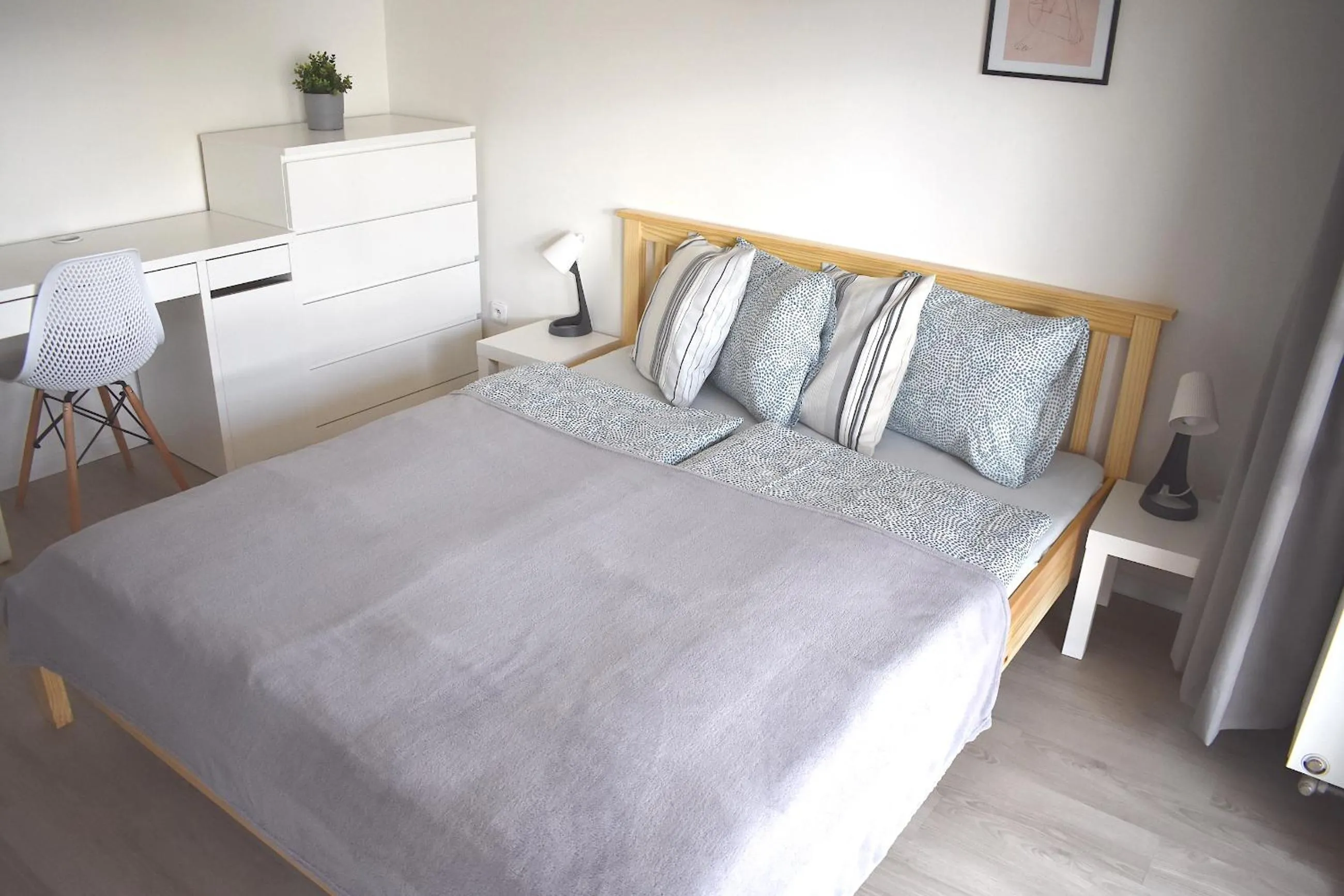 Bed in Seifert Residence