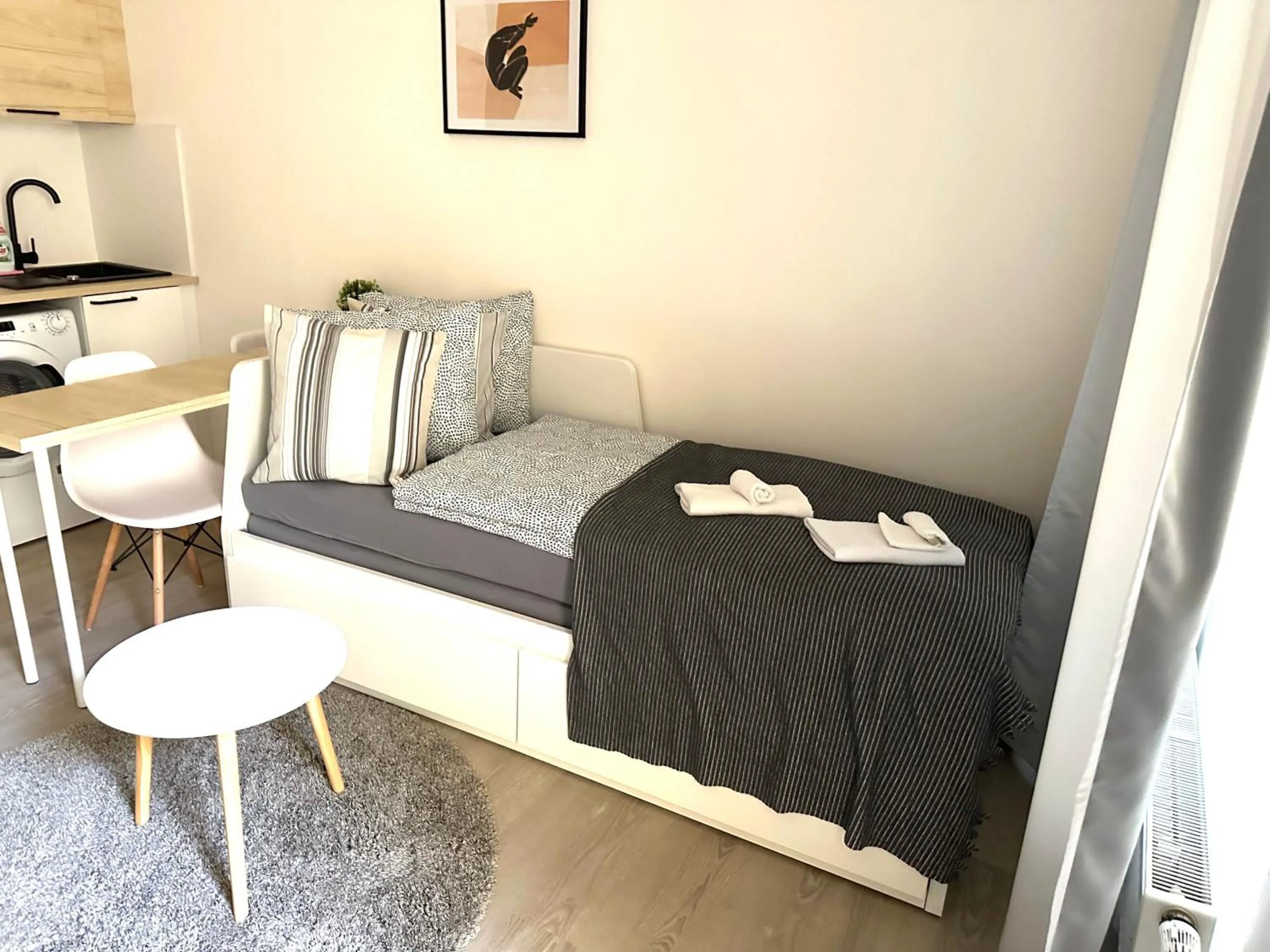 Bed in Seifert Residence