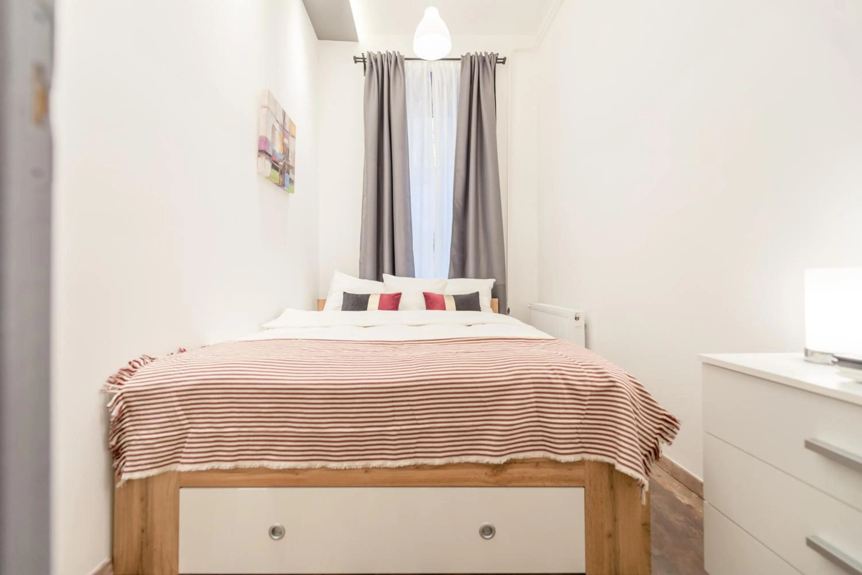 Bed in Venus Apartments - Almassy Park