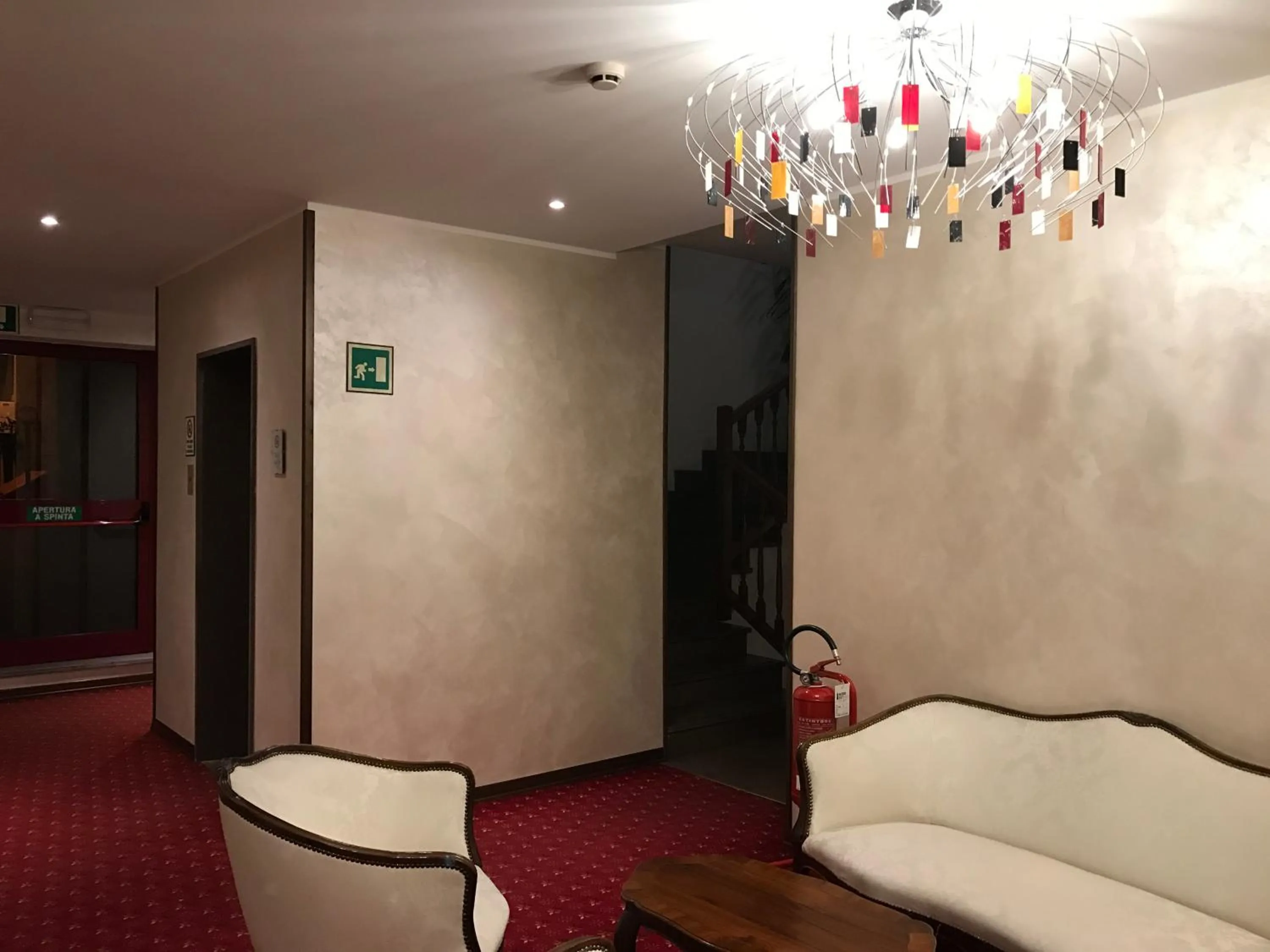 Communal lounge/ TV room in Hotel San Giorgio