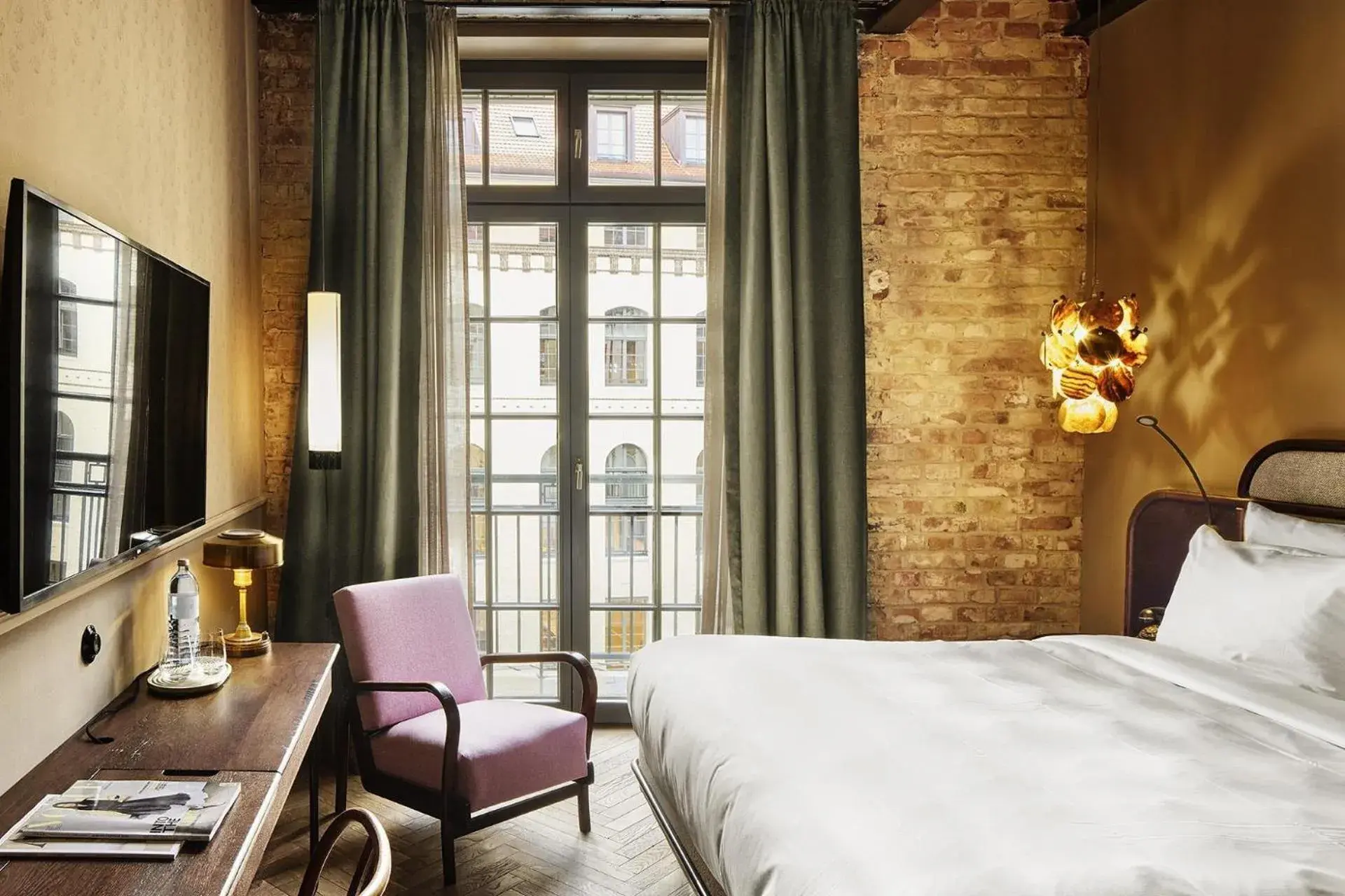 Bedroom, Bed in Telegraphenamt Bedroom, Bed in Telegraphenamt