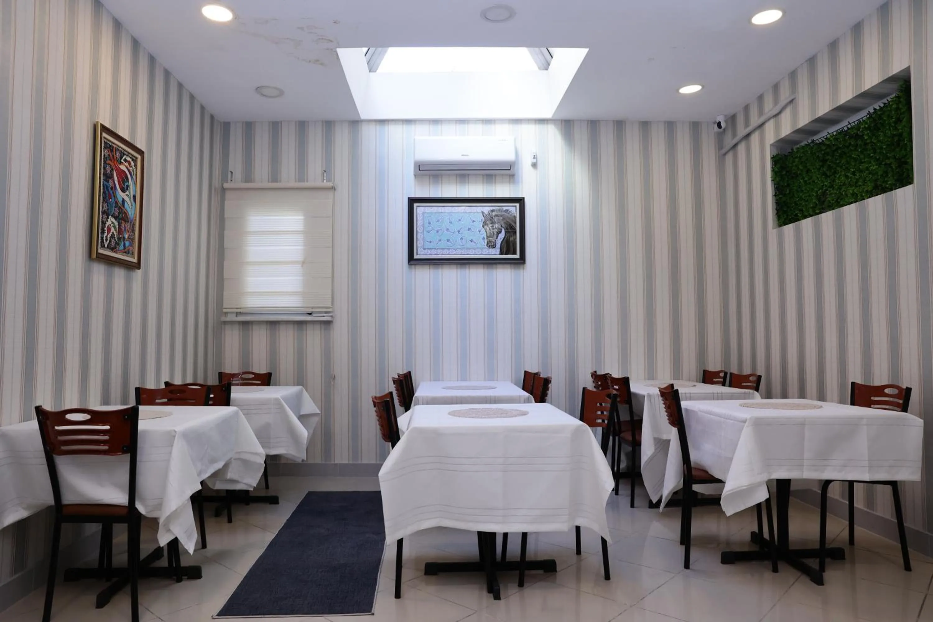 Restaurant/places to eat in Bonita Apart