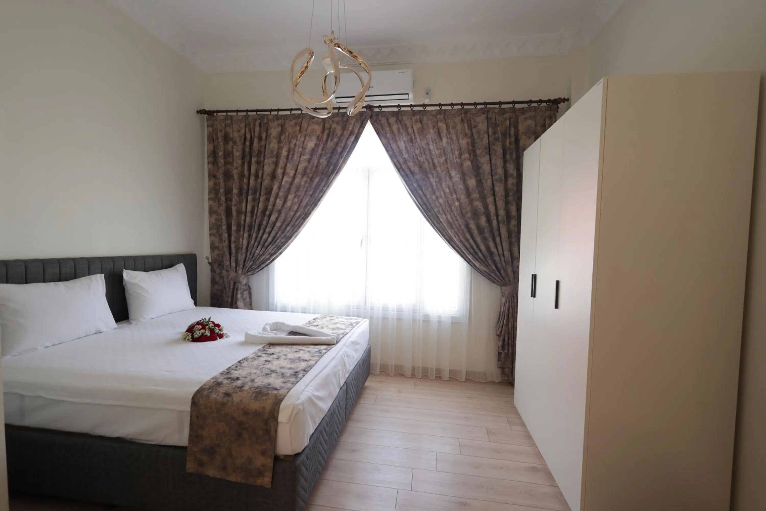 Photo of the whole room, Bed in Bonita Apart