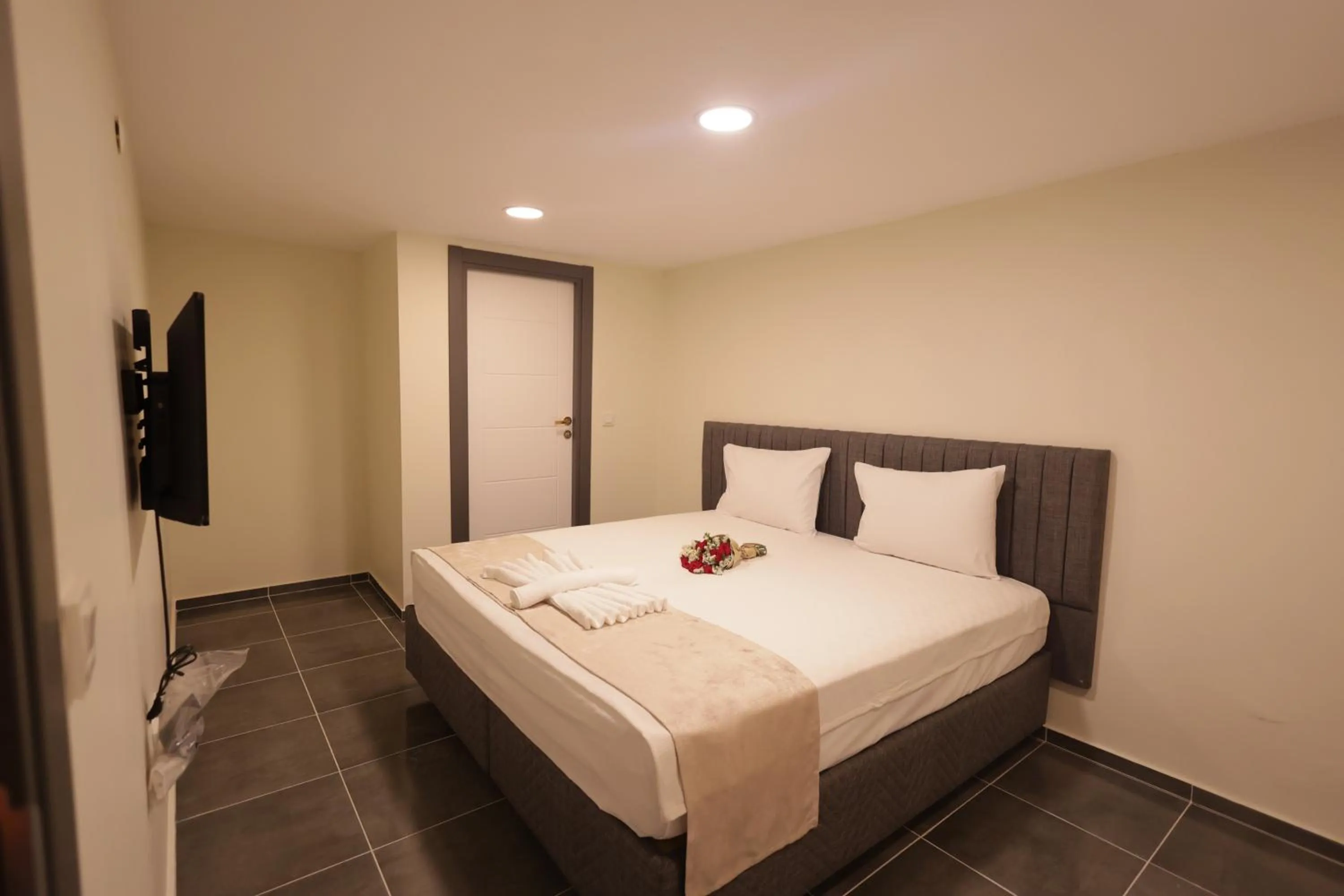 Photo of the whole room, Bed in Bonita Apart