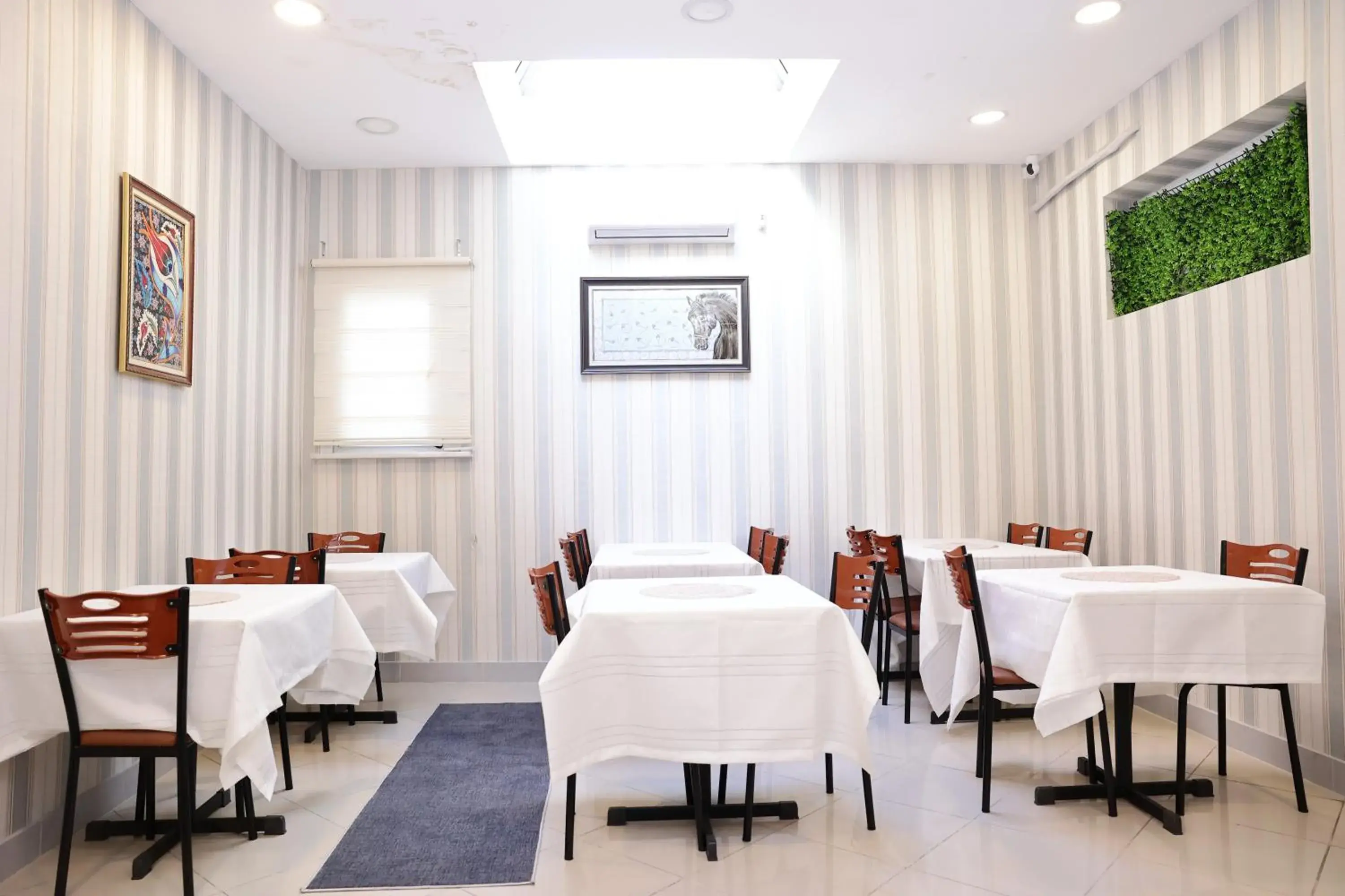 Restaurant/places to eat in Bonita Apart Restaurant/places to eat in Bonita Apart