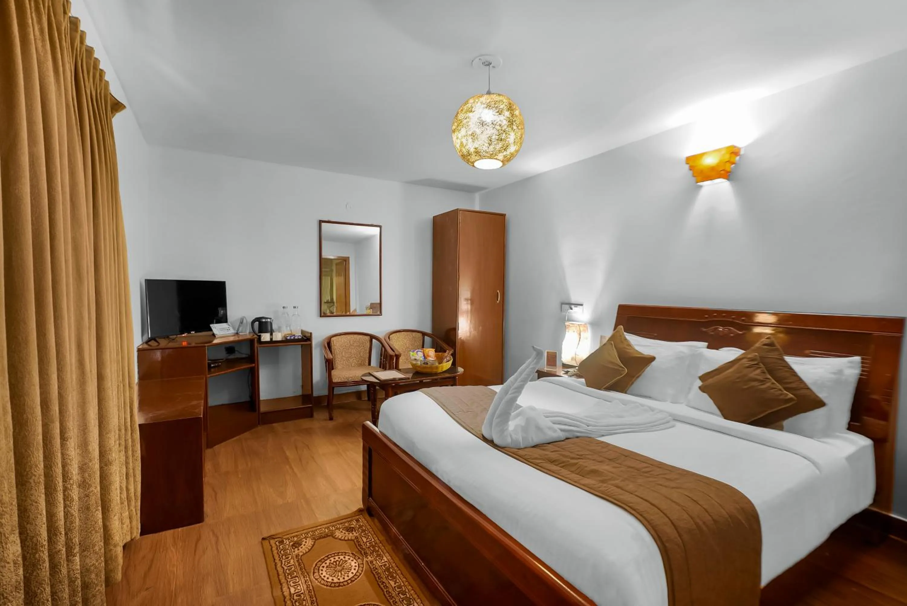 Bedroom, Bed in WOW Bison Woods Organic Veg Resort - Yercaud