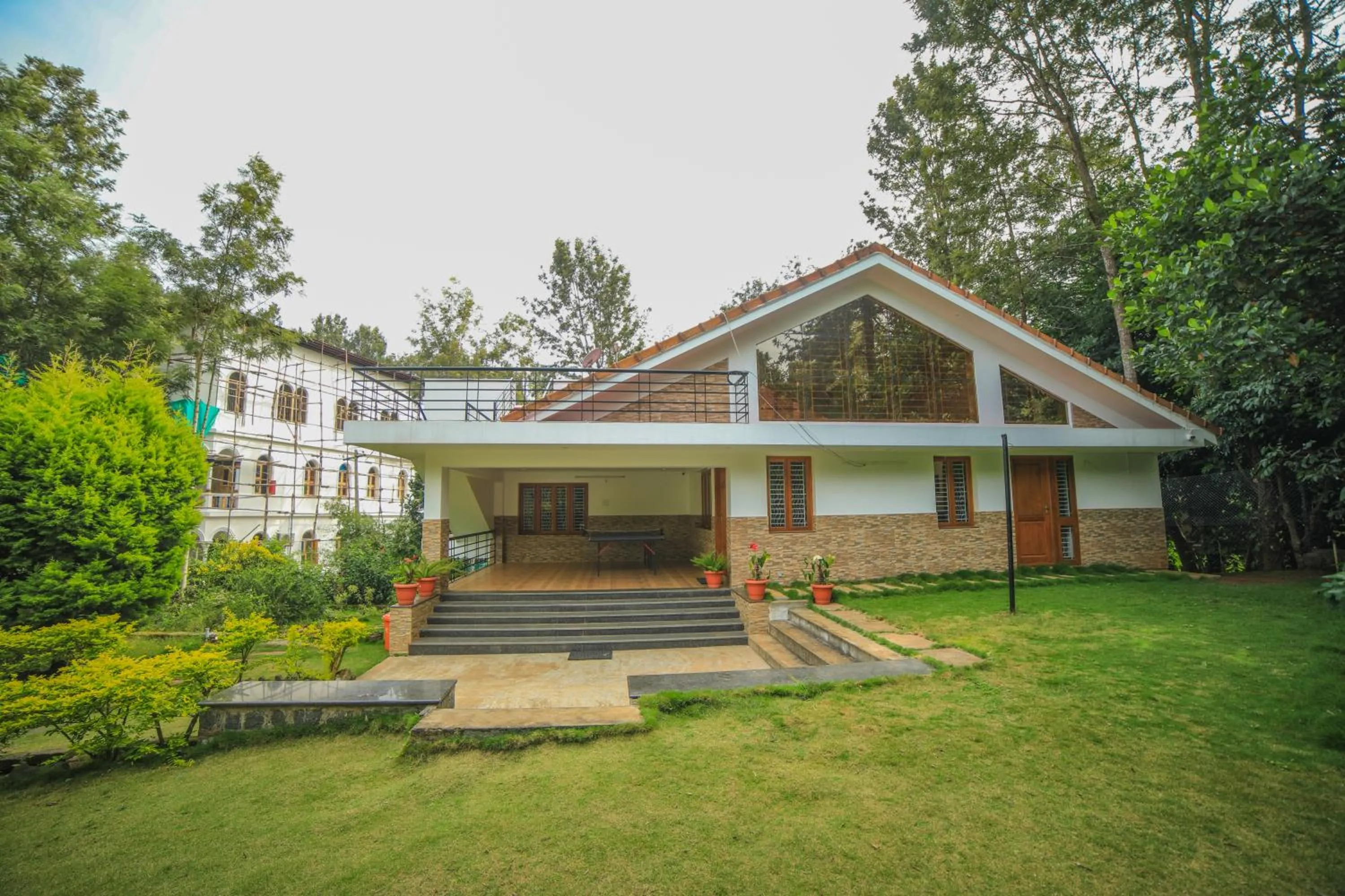 Property building in WOW Bison Woods Organic Veg Resort - Yercaud