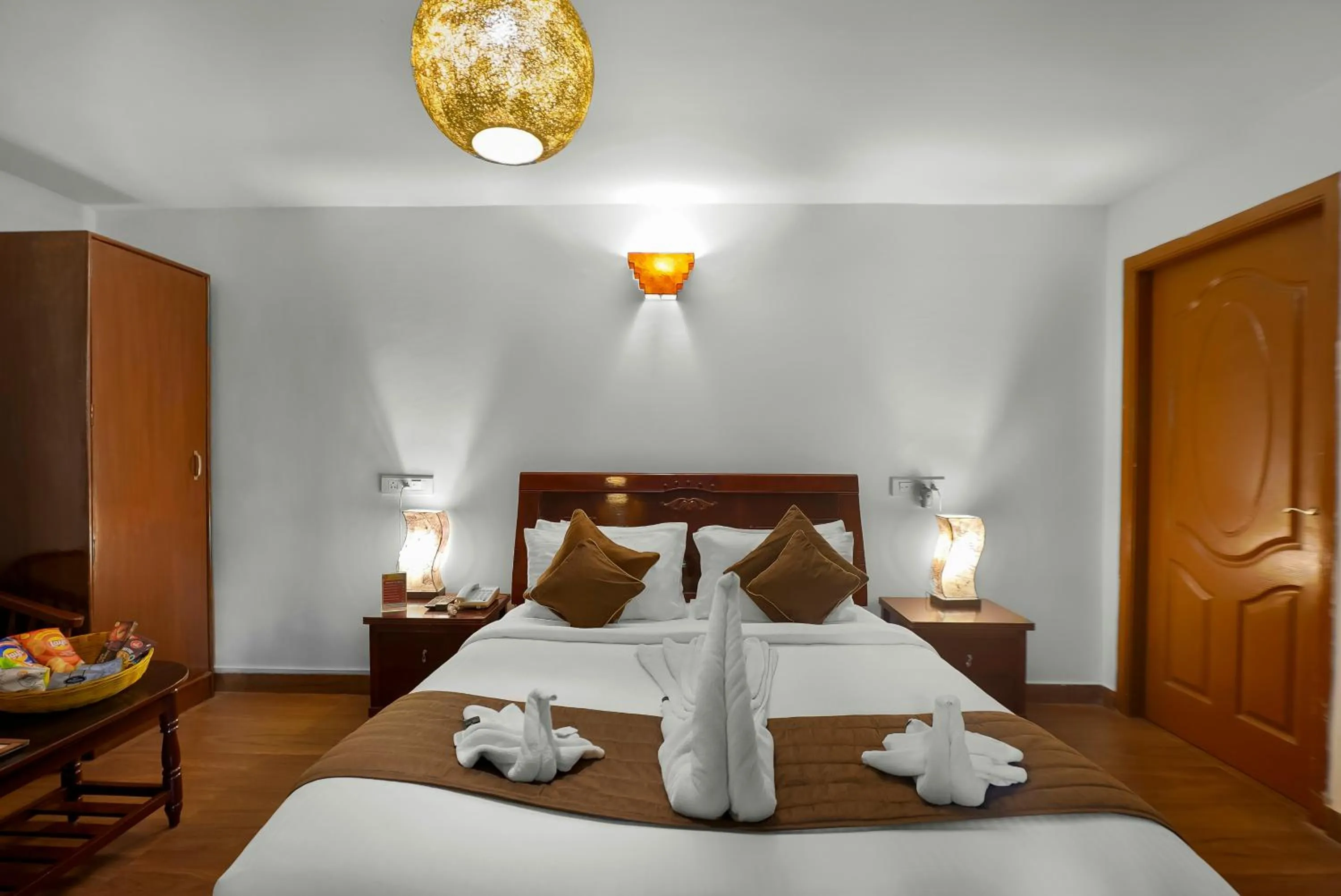 Bedroom, Bed in WOW Bison Woods Organic Veg Resort - Yercaud