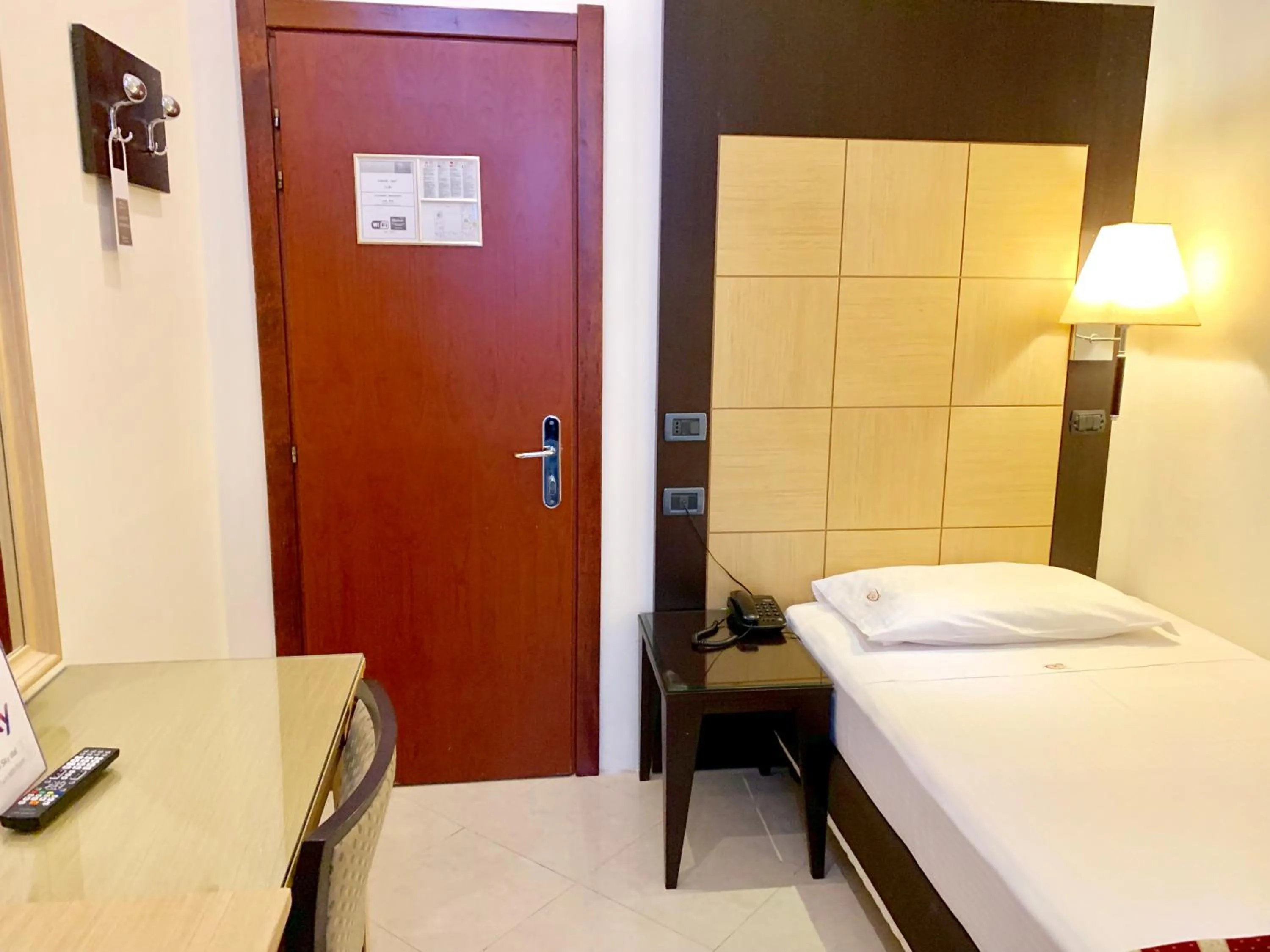 Bedroom, Bed in Hotel Fiorella Milano