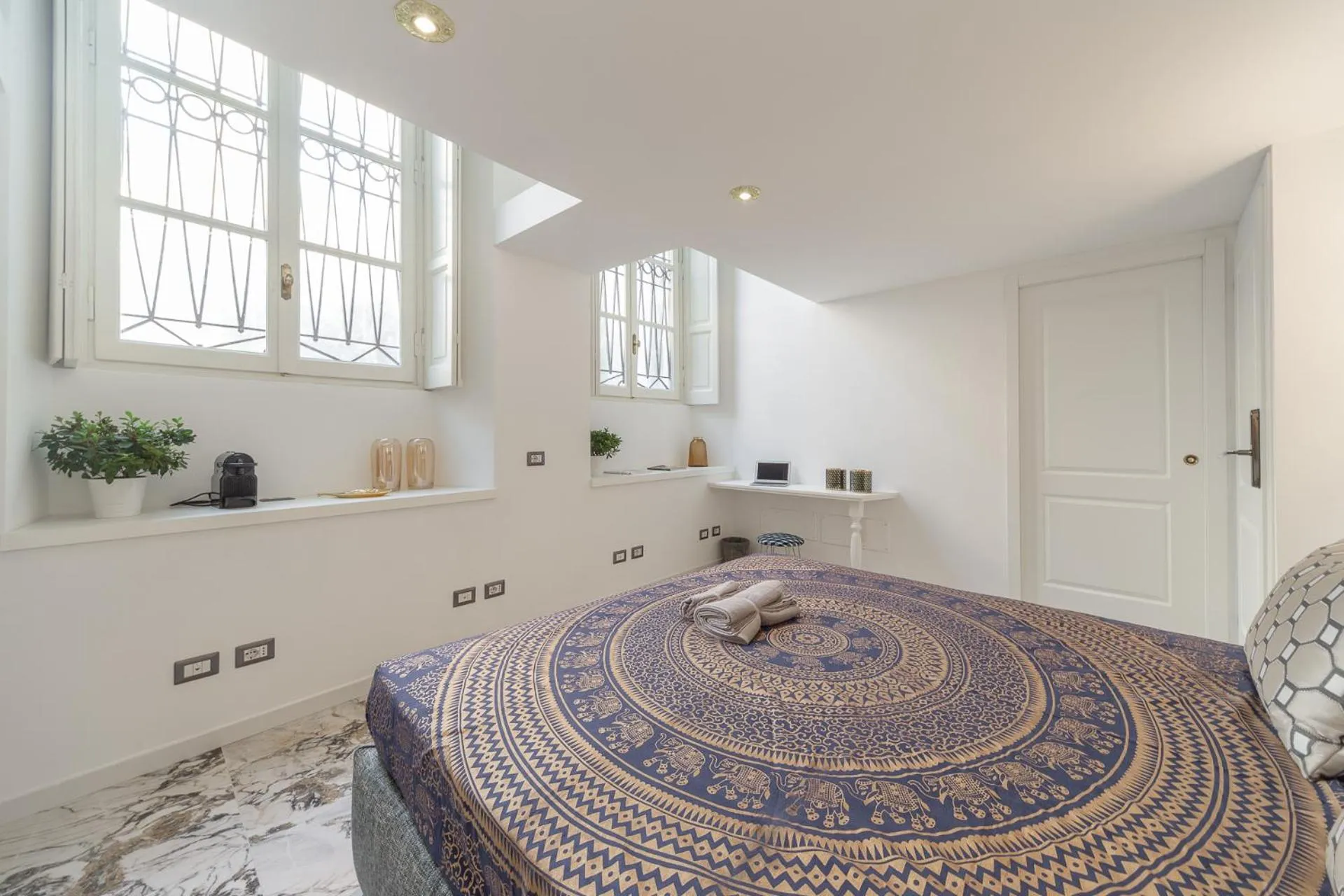 Living room in Duomo Smart Suites