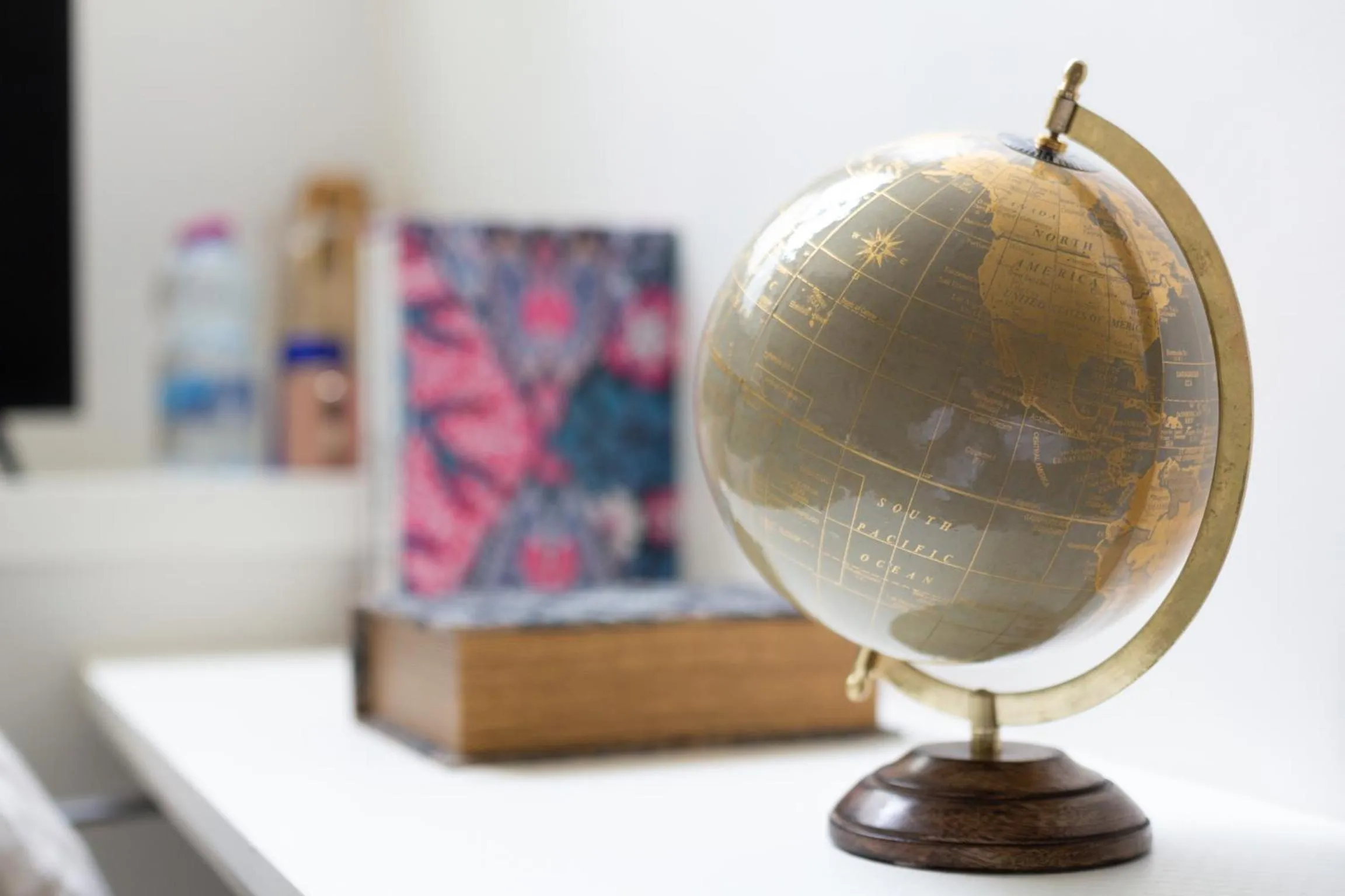Seating area in Duomo Smart Suites