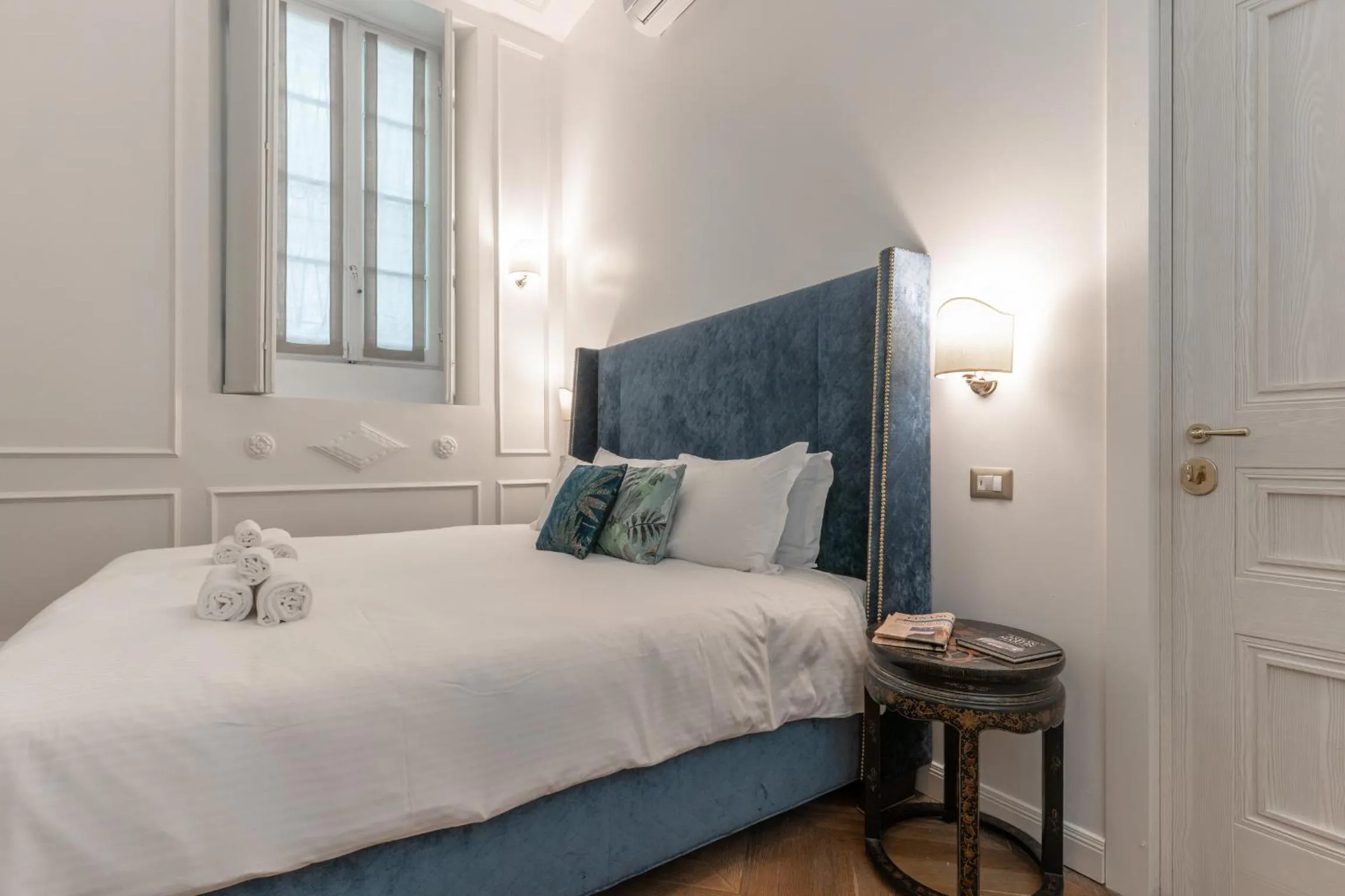 Bed in Duomo Smart Suites