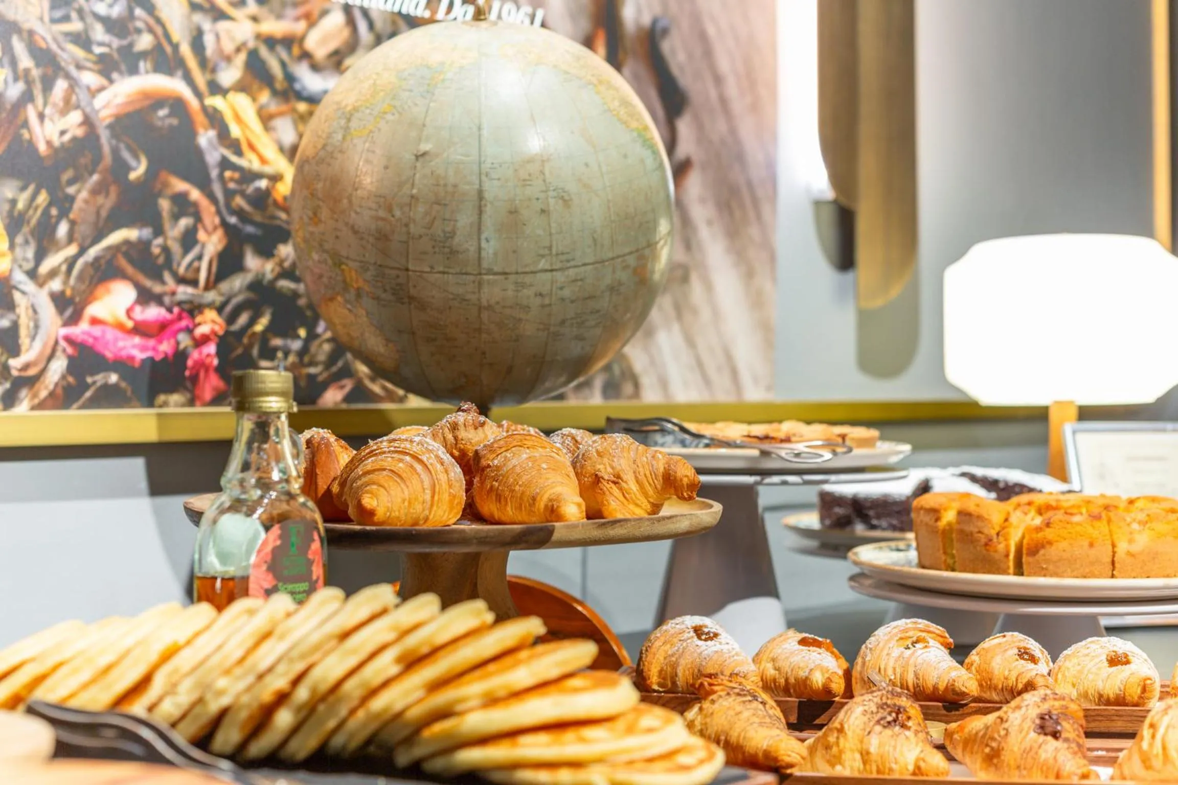 Food and drinks in Duomo Smart Suites