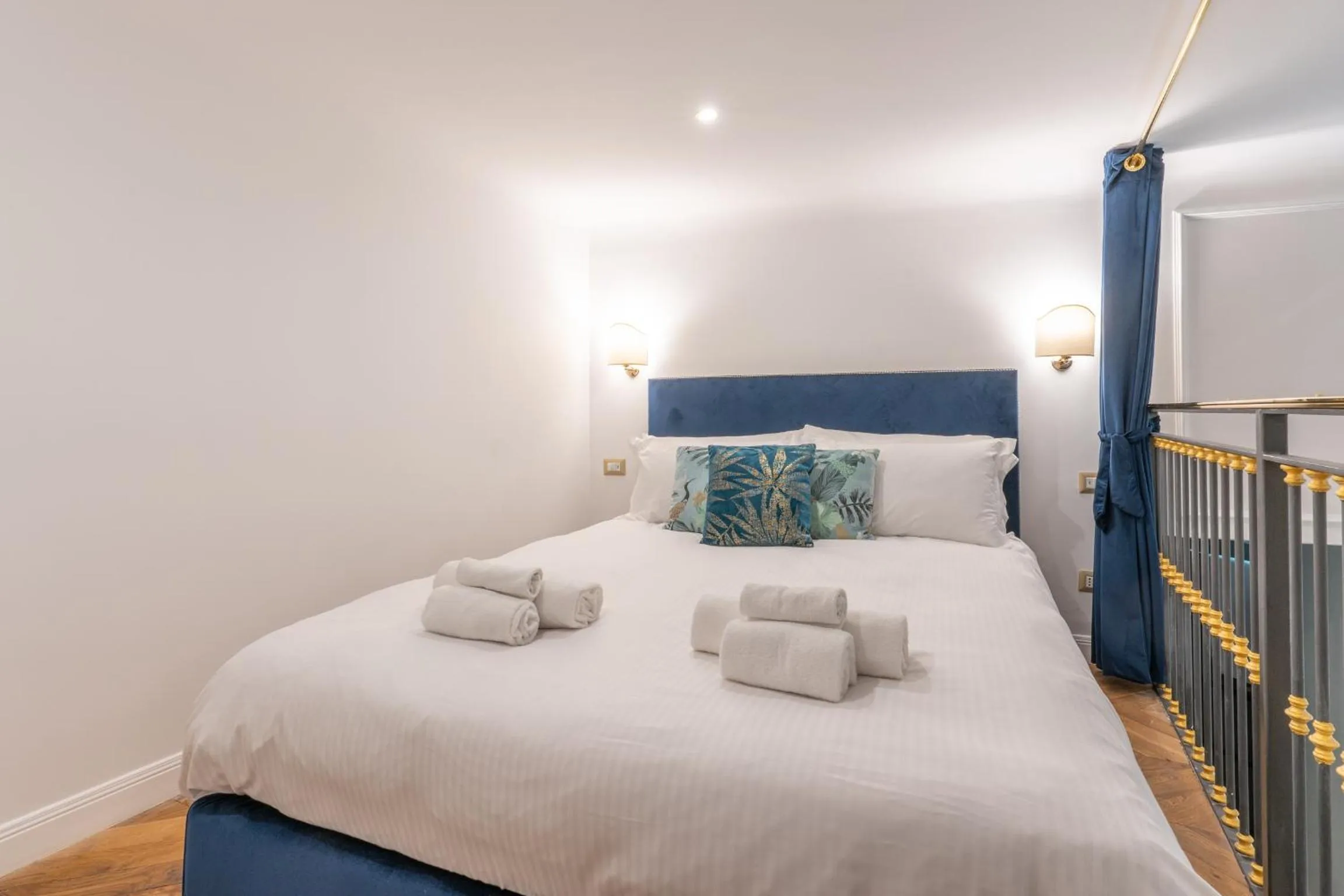 Bed in Duomo Smart Suites