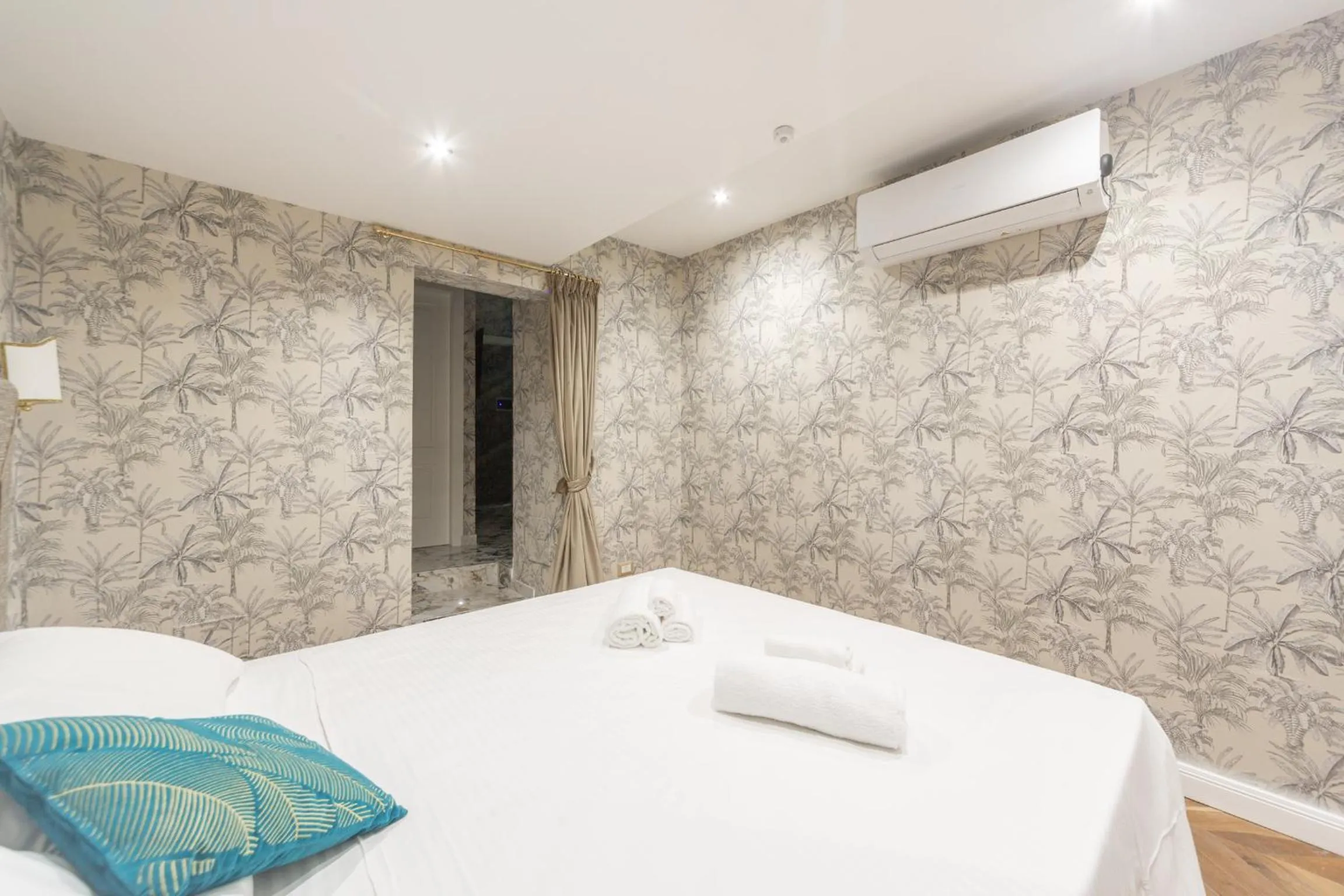 Bedroom, Bed in Duomo Smart Suites